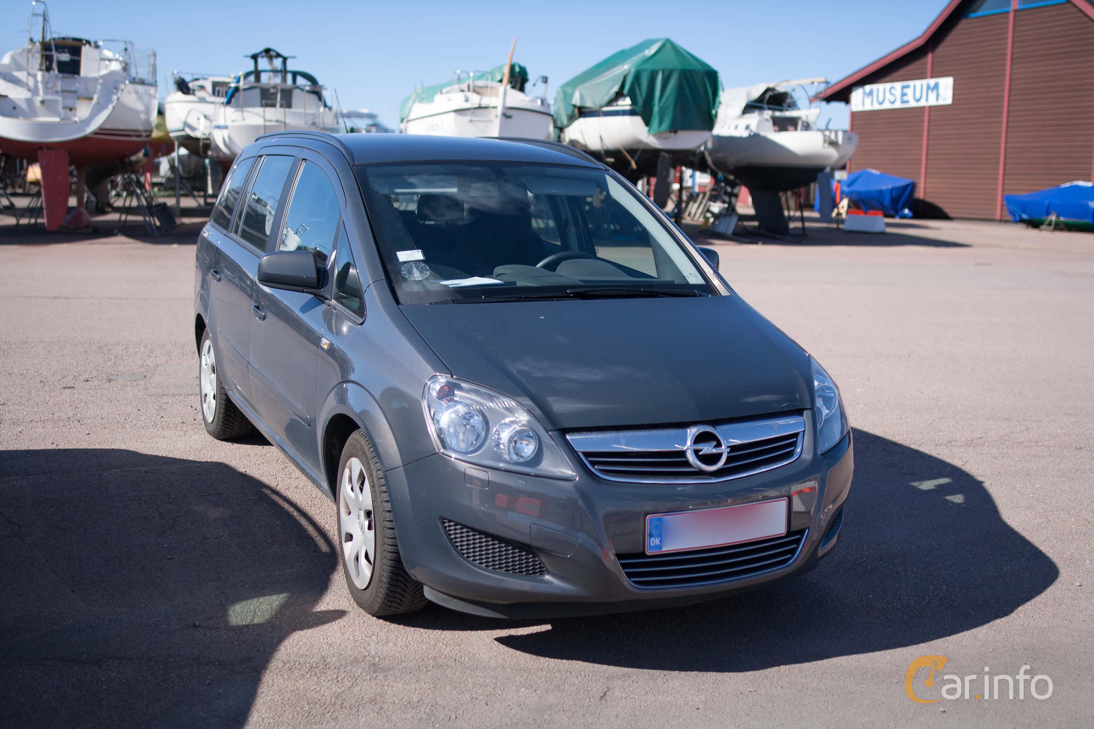 Opel Zafira 1.8 ecoFLEX Easytronic, 140hp, 2013