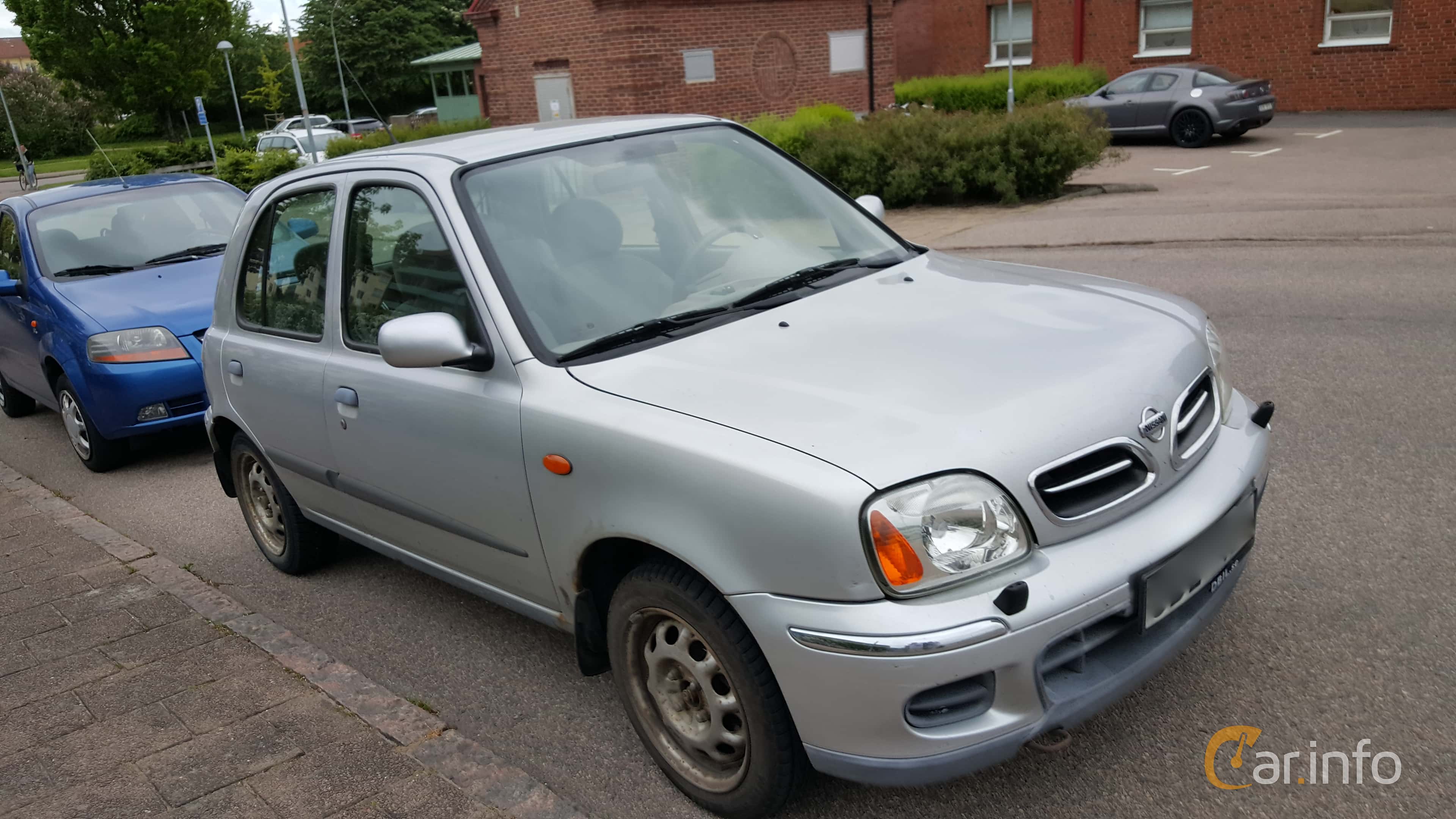 Nissan Micra 5-door 1.4 CVT, 82hp, 2001