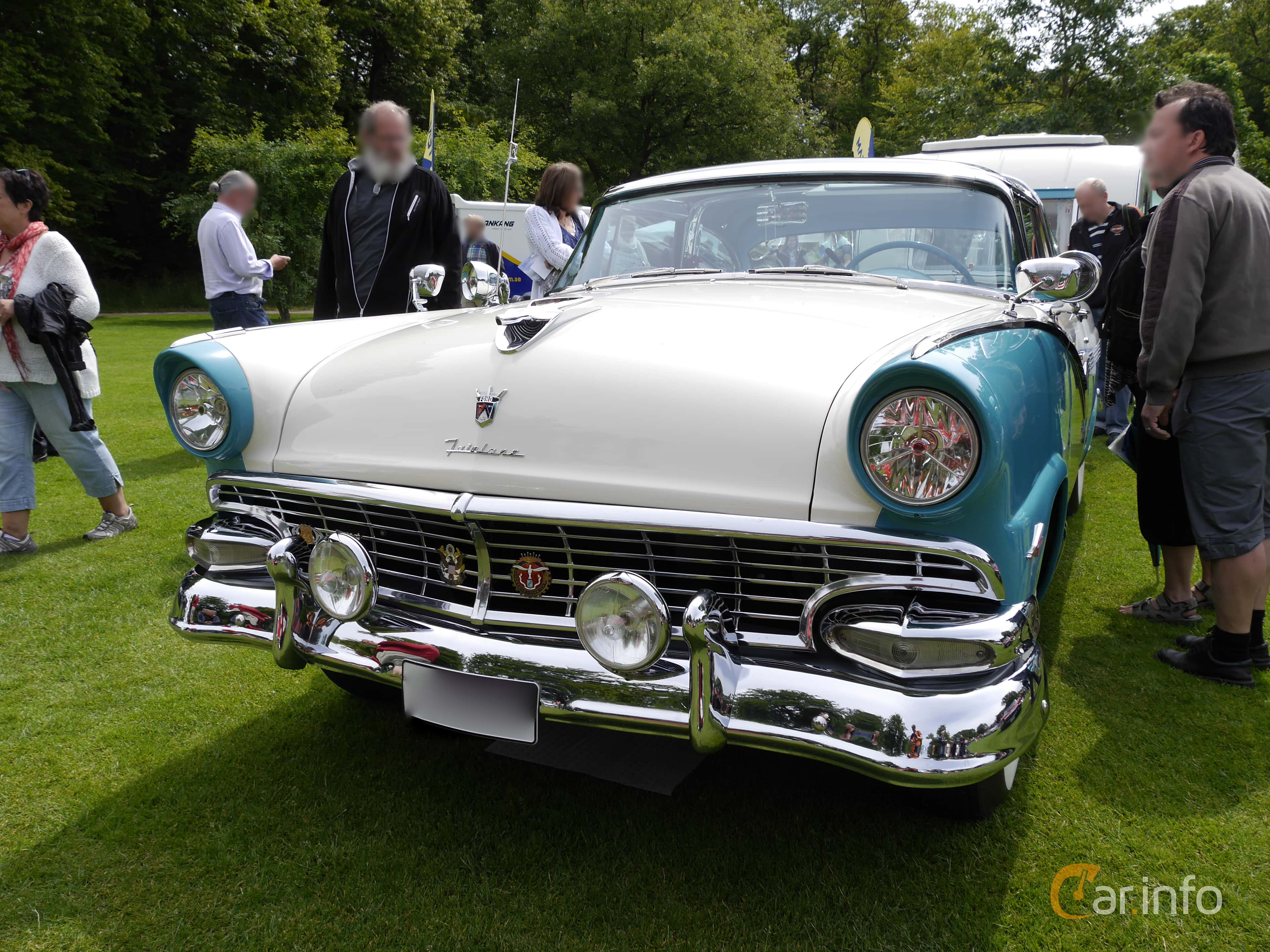 Ford Fairlane Club Sedan 4.8 V8 Automatic, 205hp, 1956