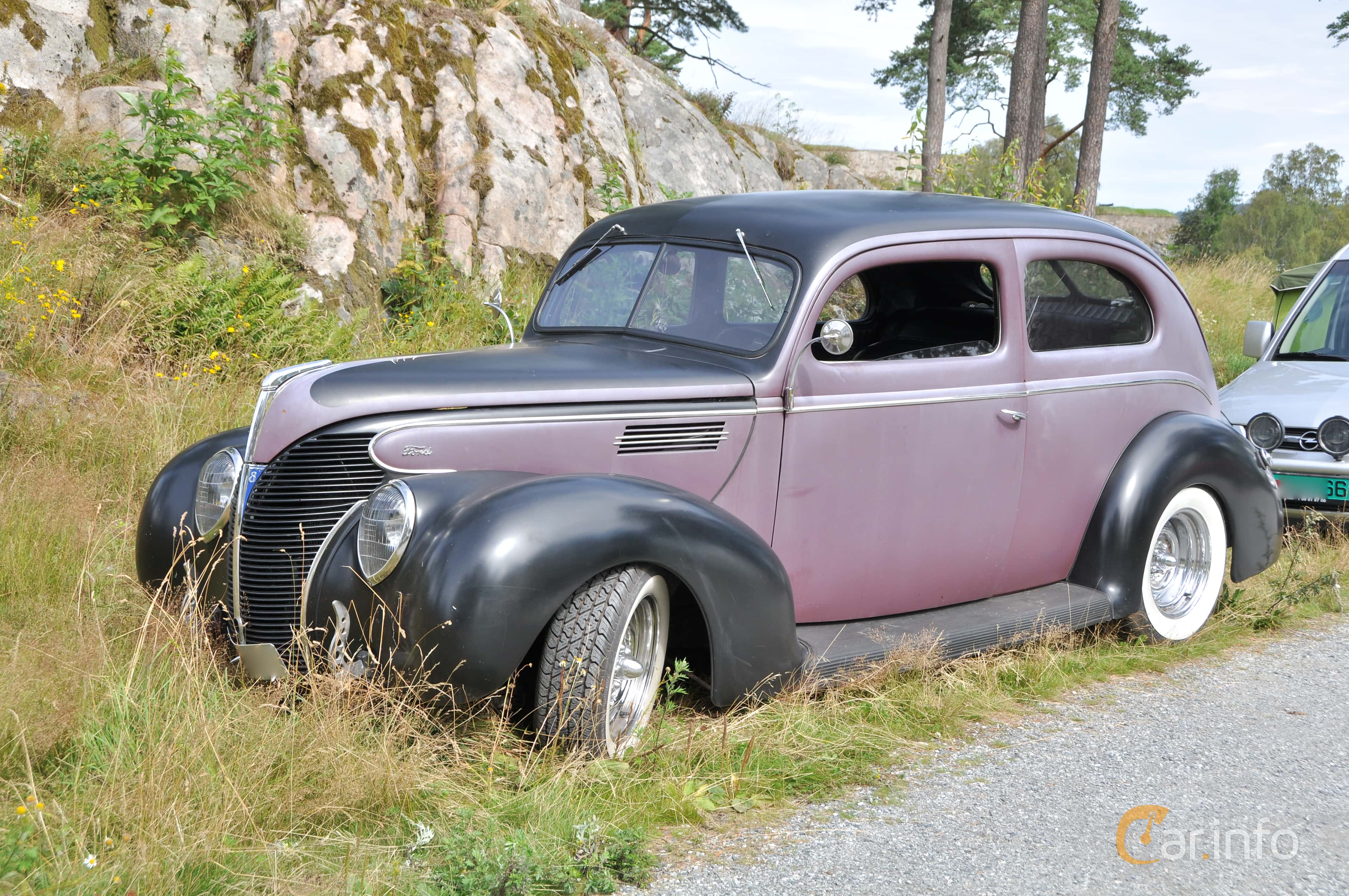 Ford Standard Tudor Sedan 3.6 V8 Manual, 86hp, 1939