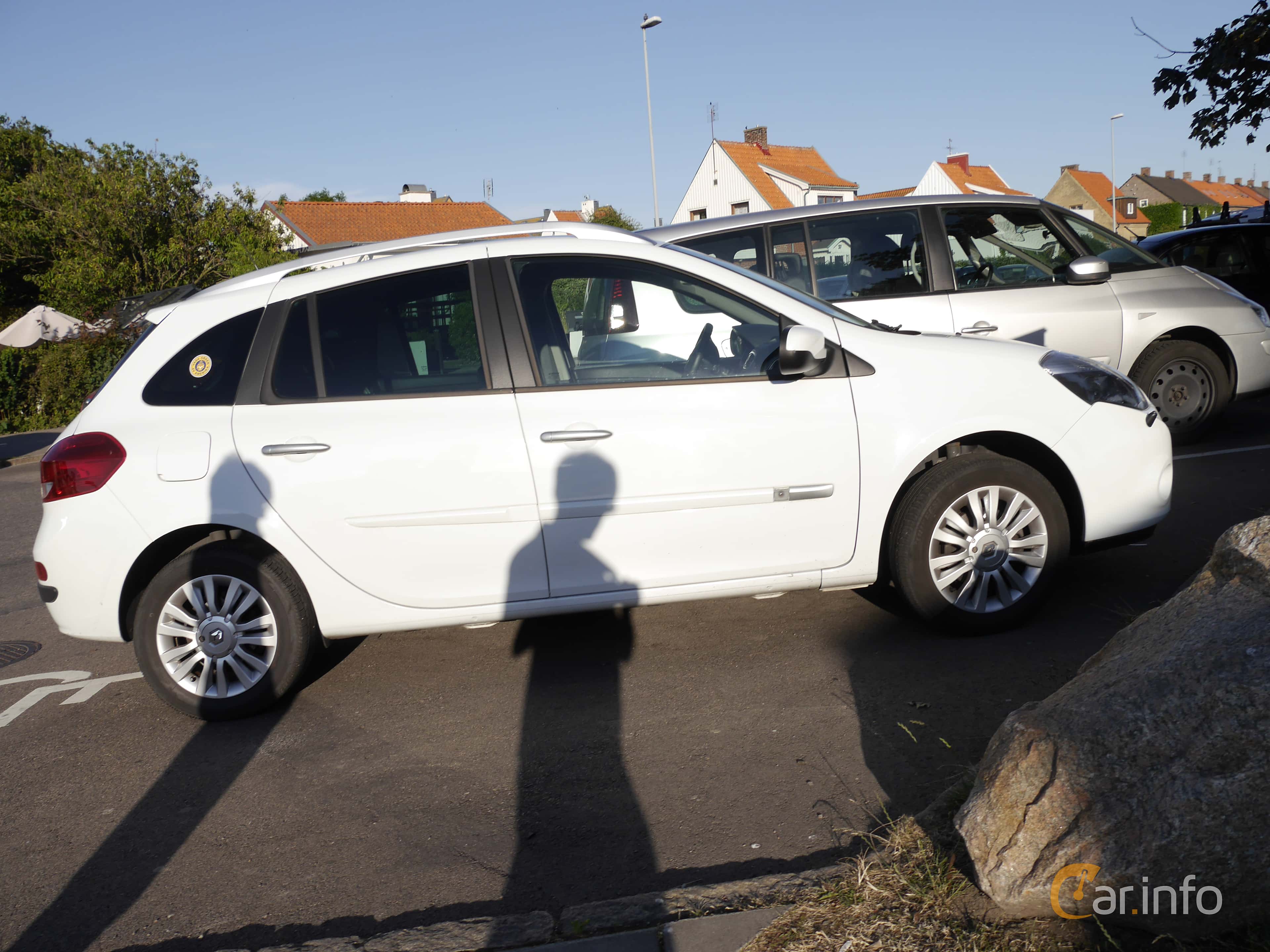 Renault Clio Sport Tourer 1.2 Manual, 75hp, 2011