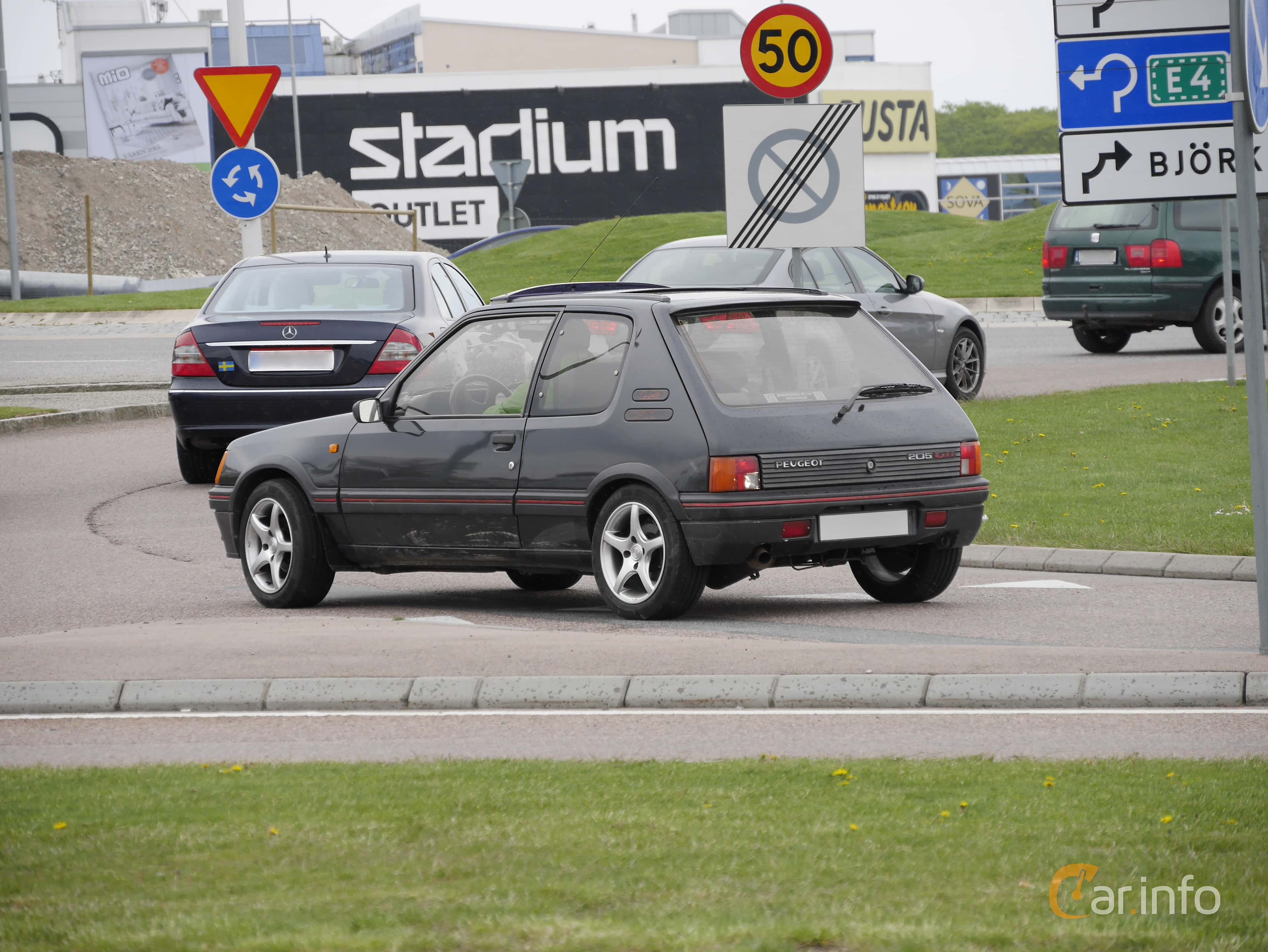 Peugeot 205 GTI 1.9 Manual, 122hp, 1990