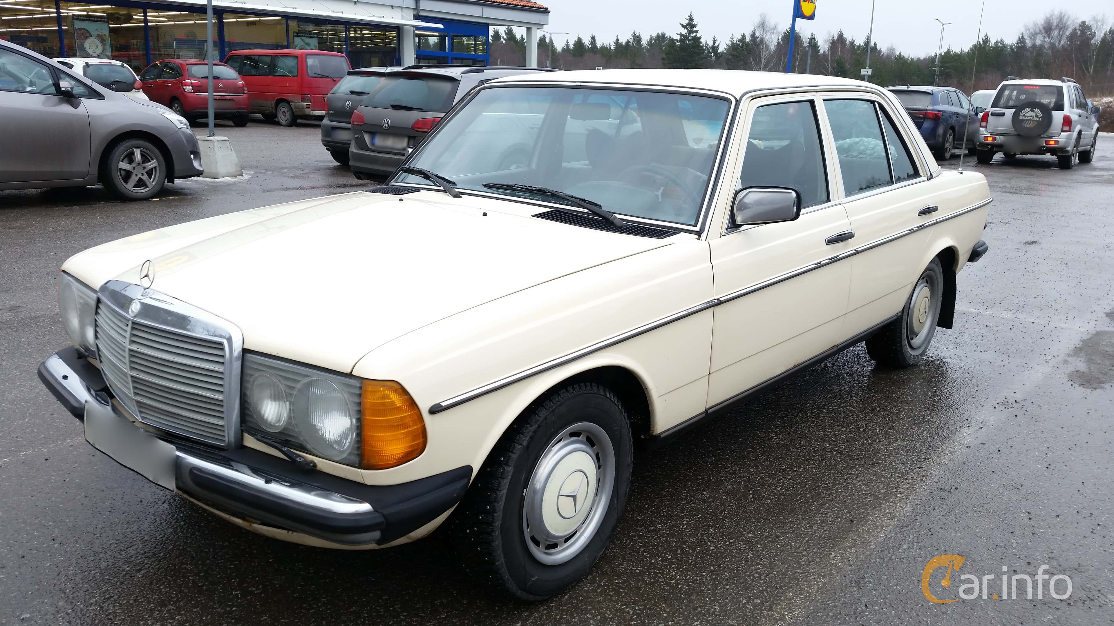 Mercedes-Benz 230 Automatic, 3-speed