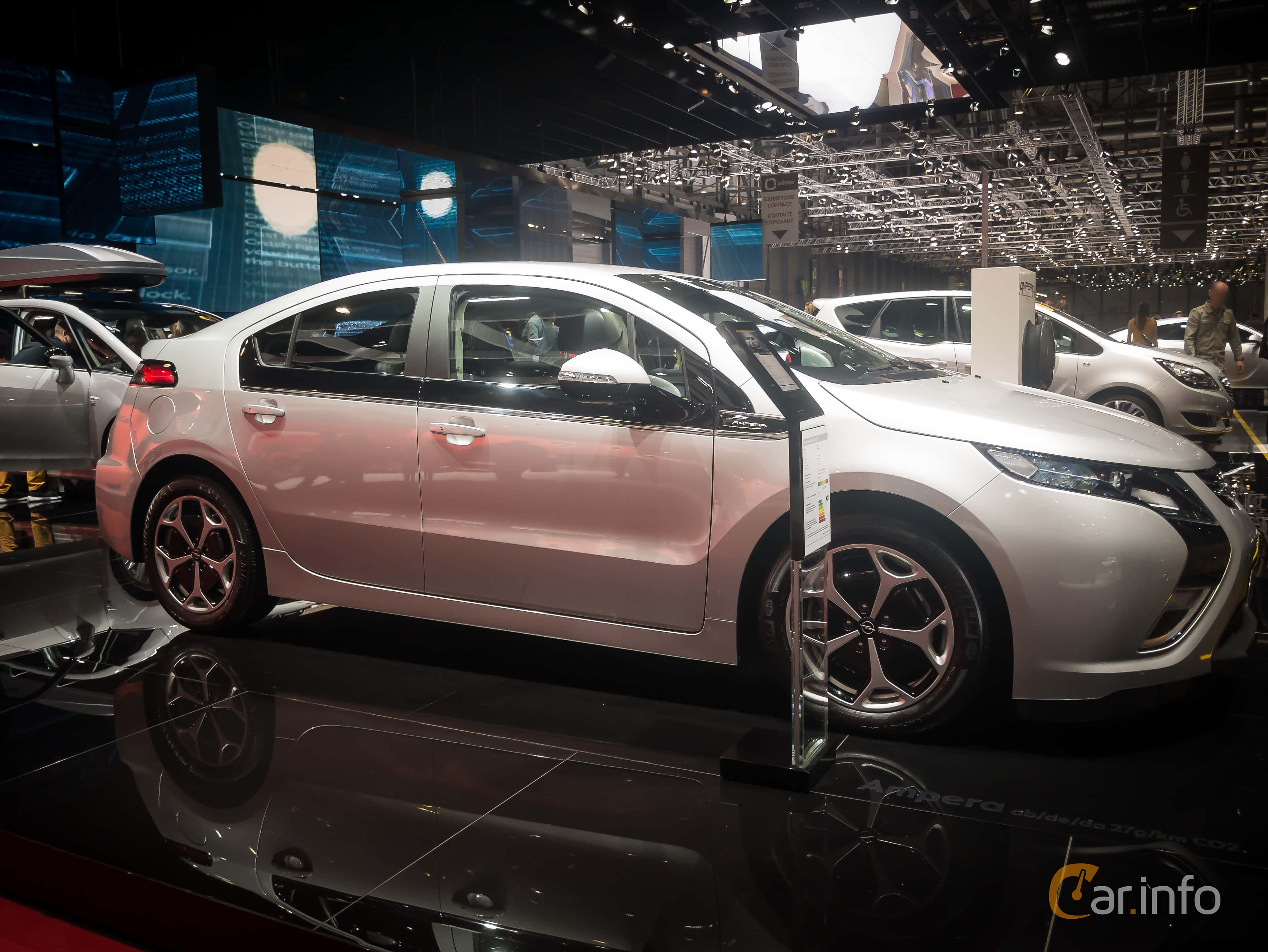 Opel Ampera 1.4 + 16 kWh CVT, 151hp, 2015