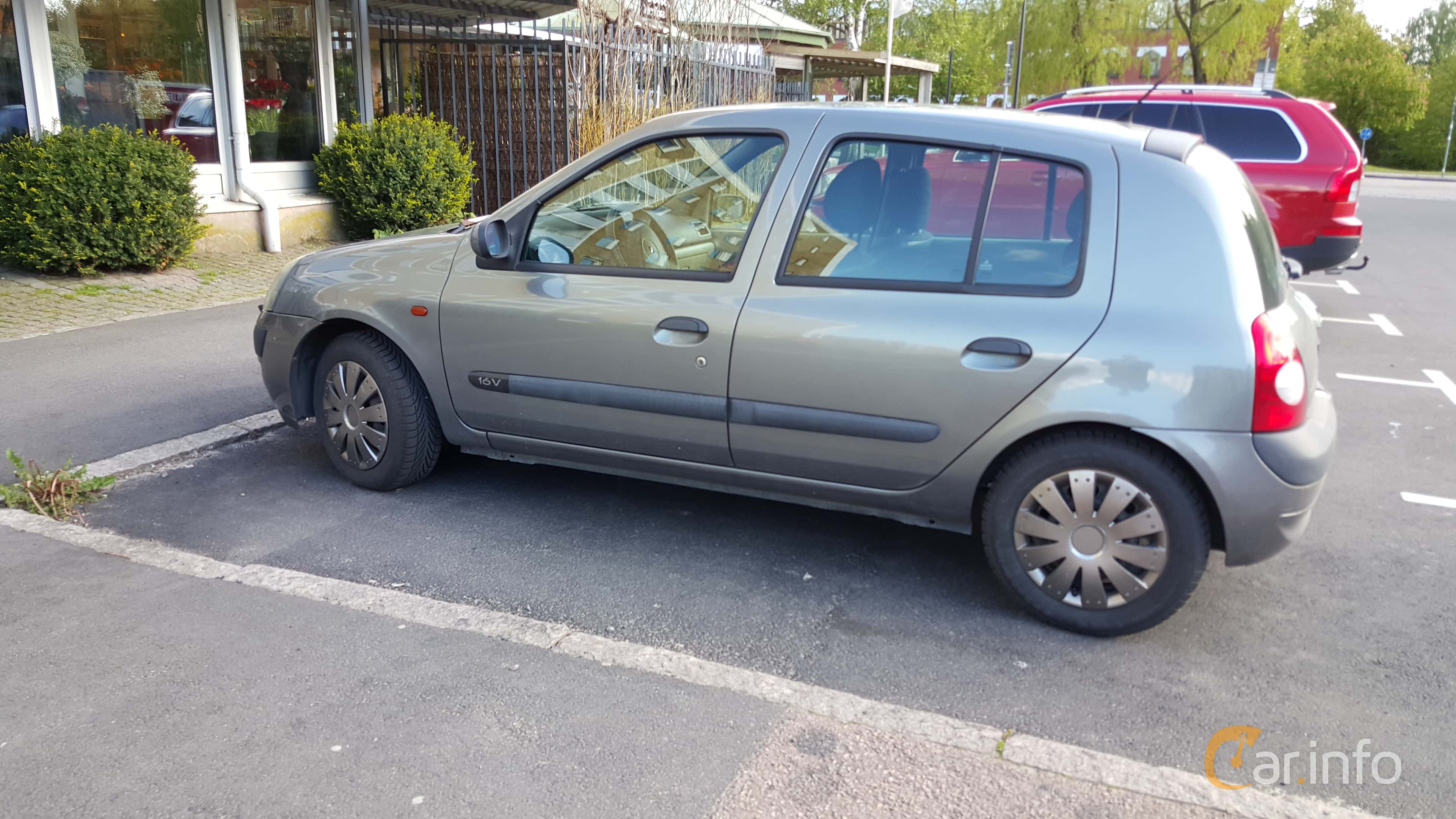 Renault Clio 5-door Hatchback 1.2 Semi-Automatic, 75hp, 2002