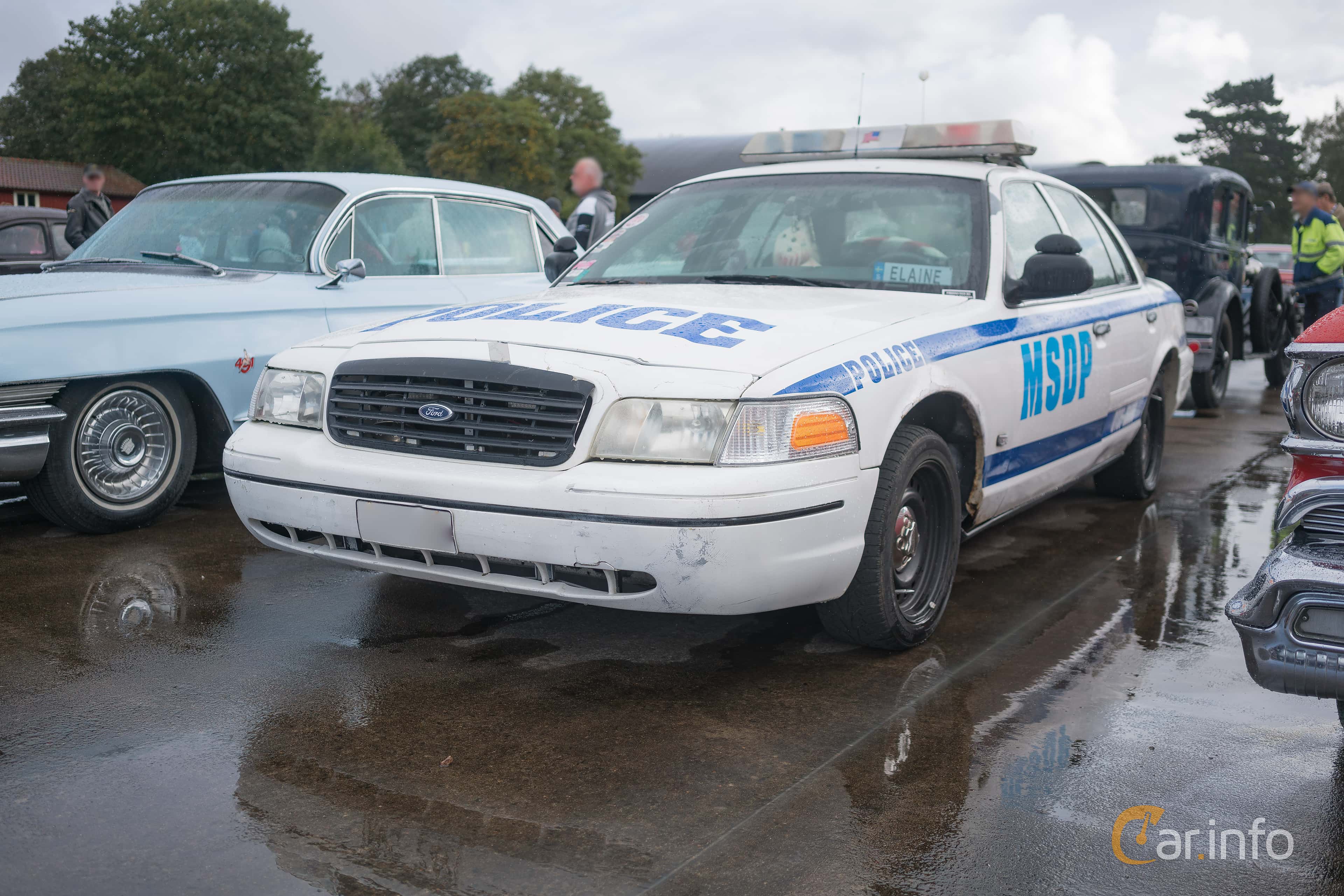 Ford Crown Victoria Police Interceptor 4.6 V8 Automatic, 254hp, 2001