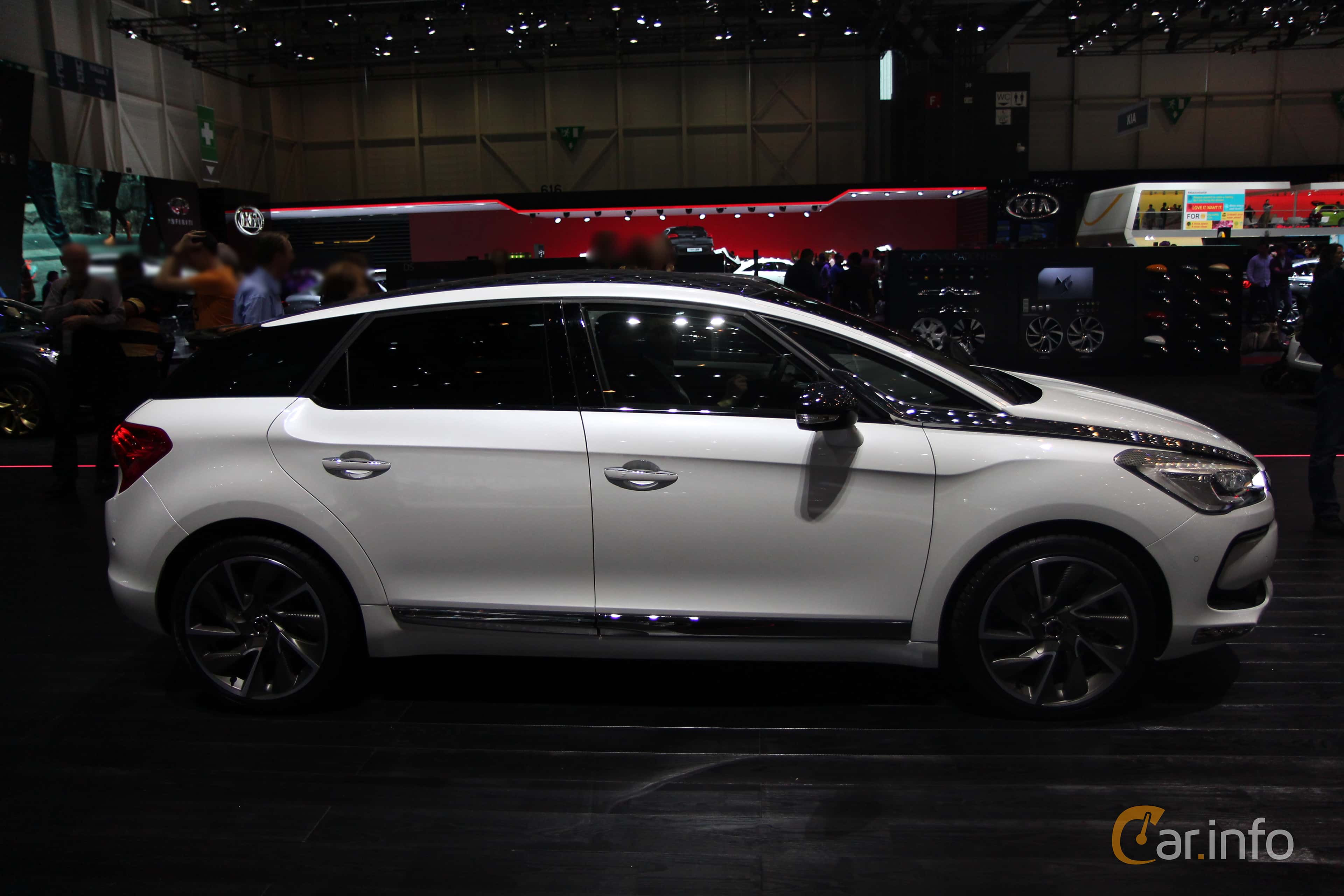 Citroën DS5 1st Generation 2.0 Hybrid4 Airdream AWD EGS, 6-speed