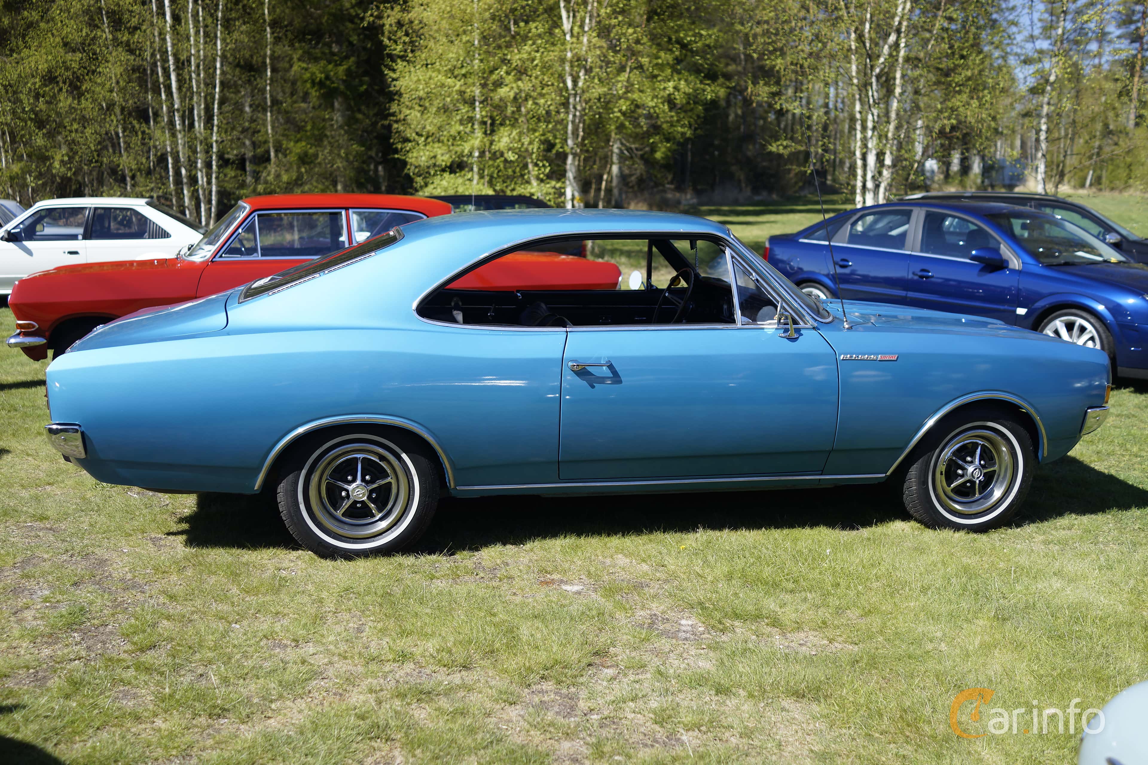 Opel Rekord Coupé generation C 1.9 H Manual, 3-speed