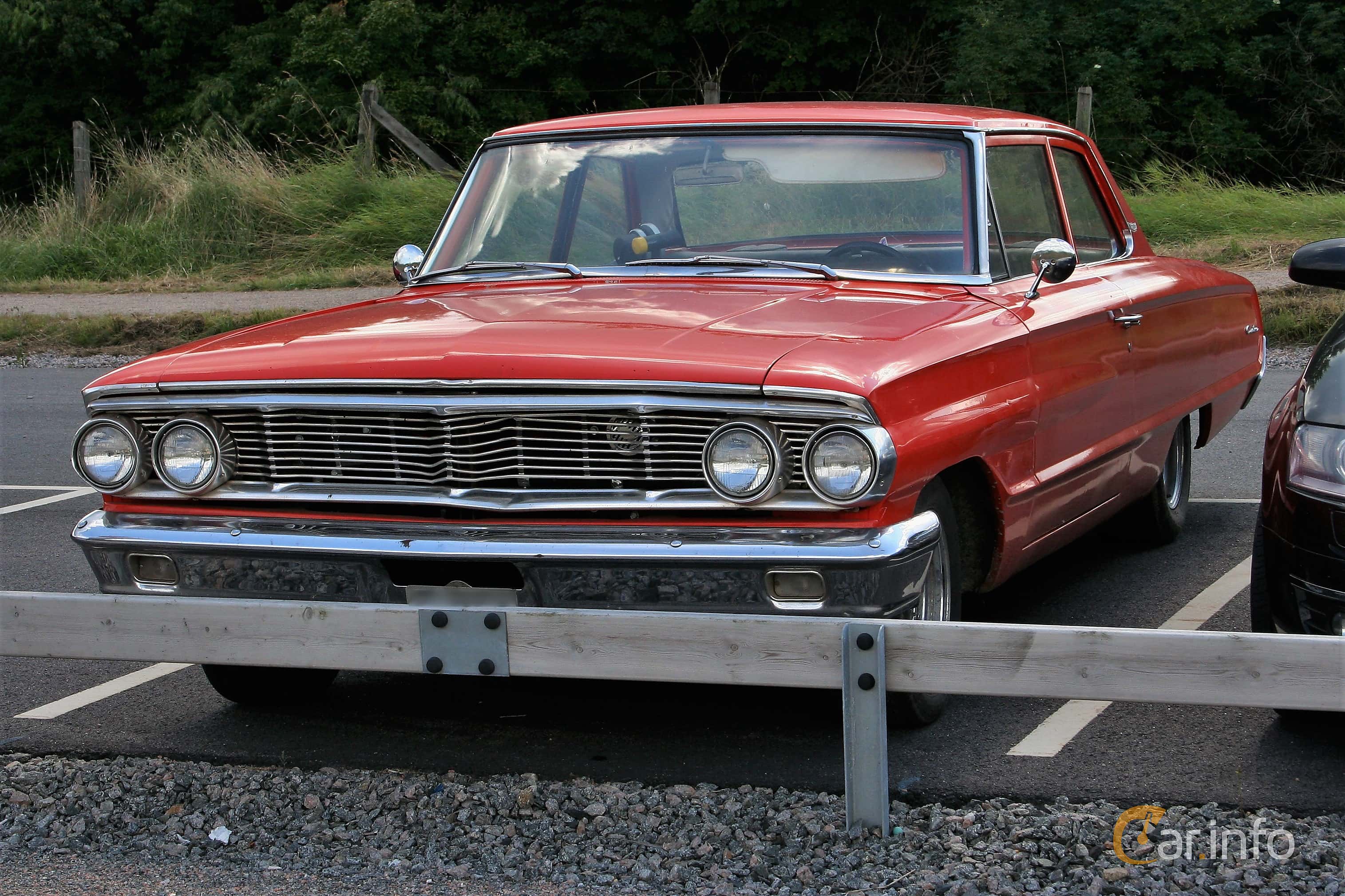 Ford Custom 2-door Sedan 3.7 Manual, 140hp, 1964