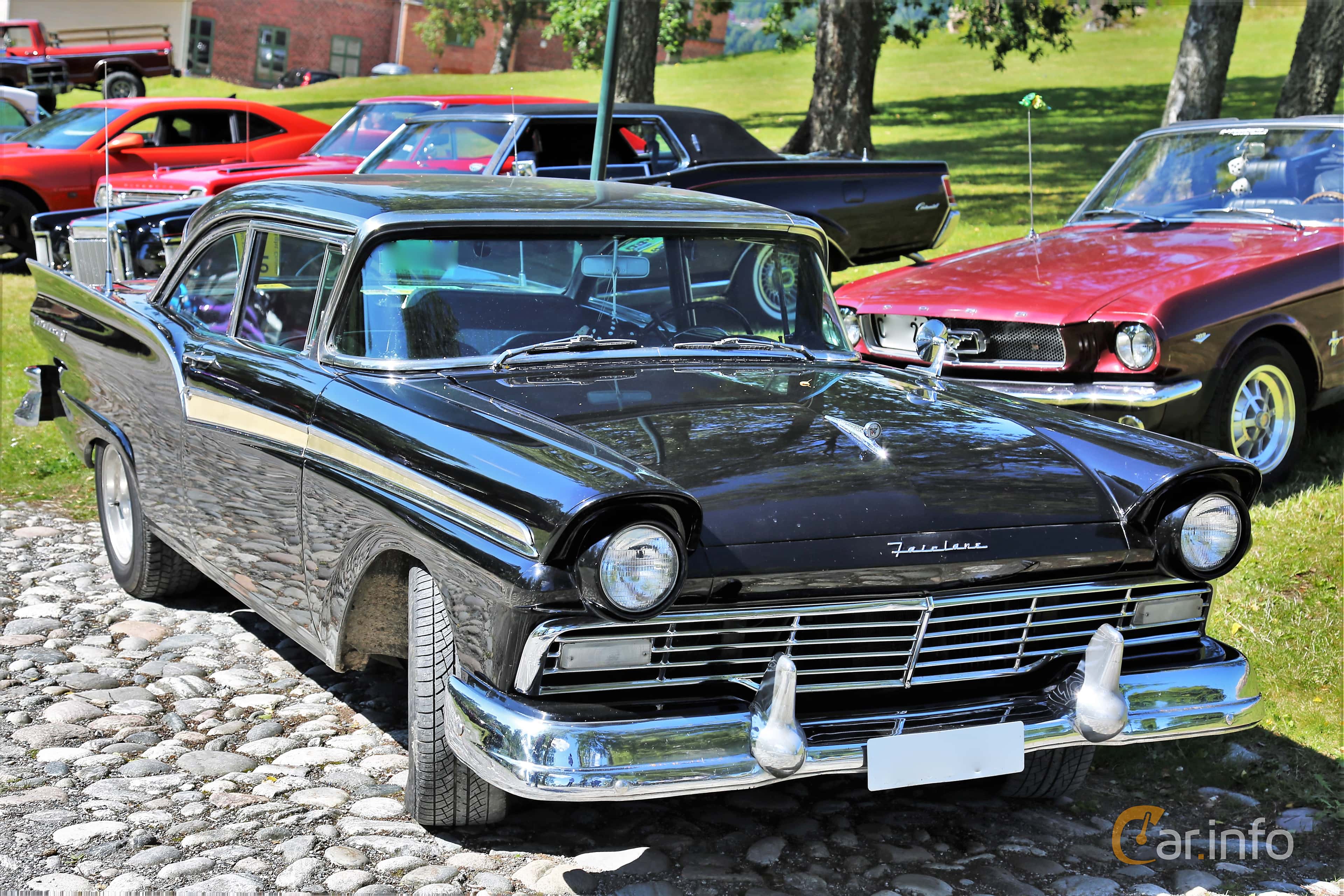 Ford Fairlane Club Sedan 2nd Generation 3.7