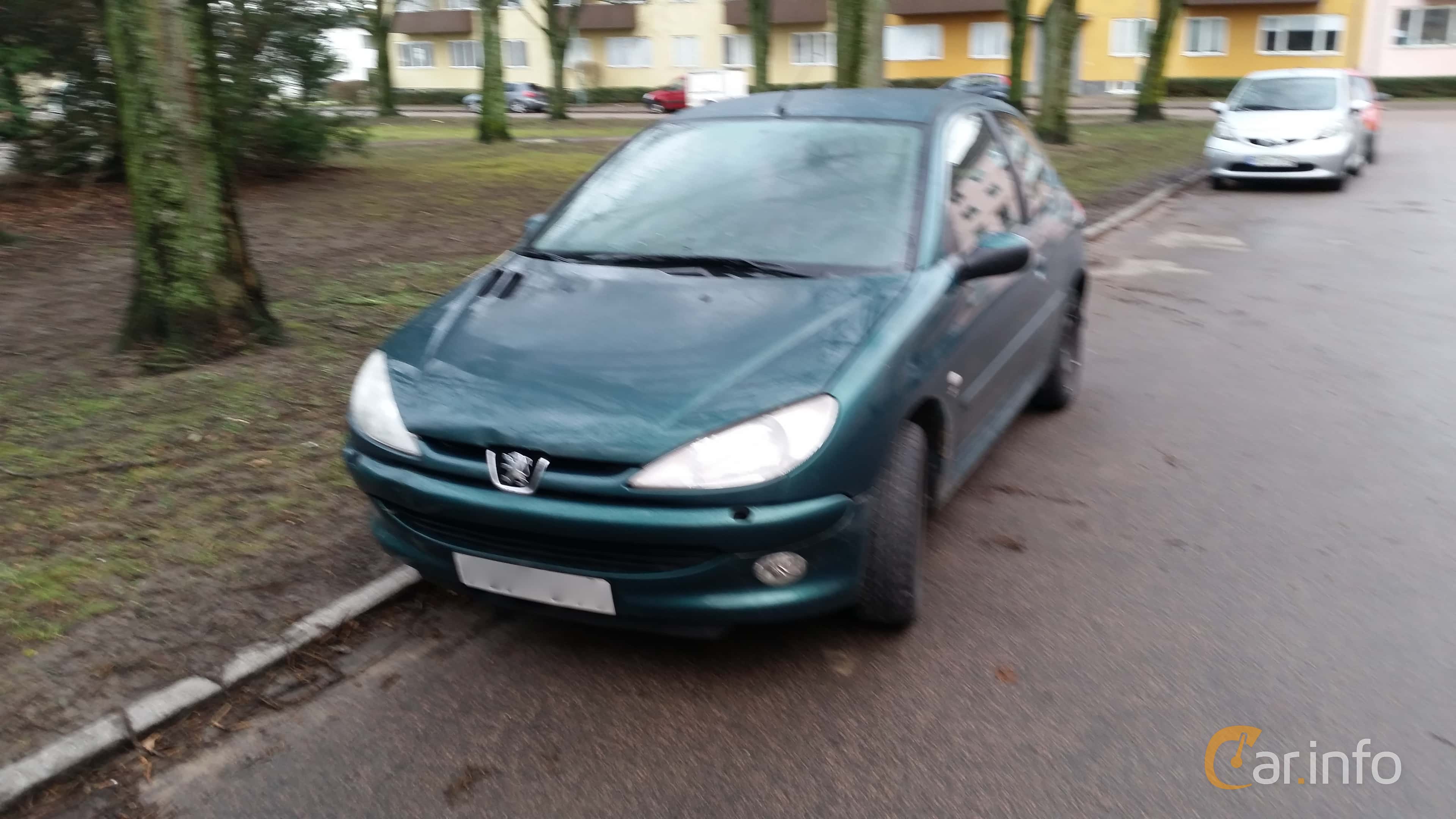 Peugeot 206 3-door 1.6 Manual, 89hp, 1999