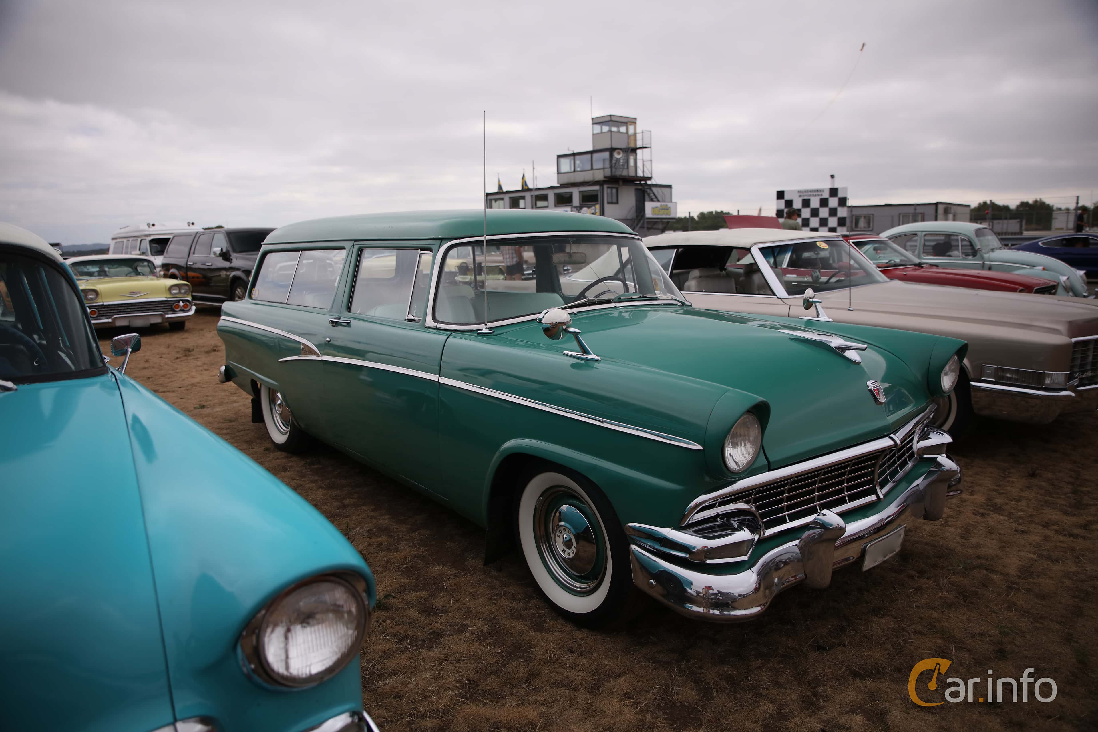 Ford Ranch Wagon 3.7 Manual, 139hp, 1956
