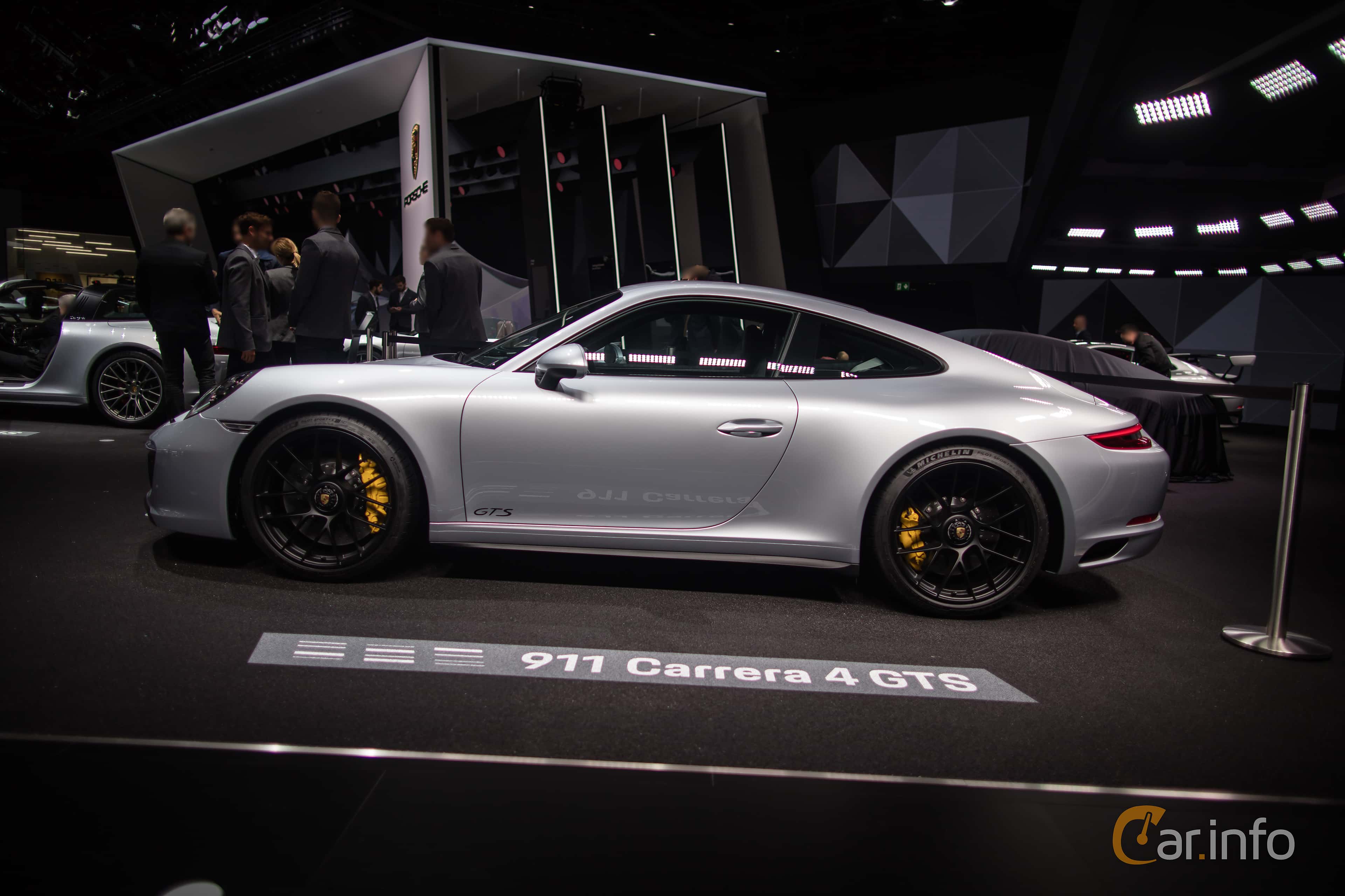 Porsche 911 Carrera 4 GTS  Manual, 450hp, 2018