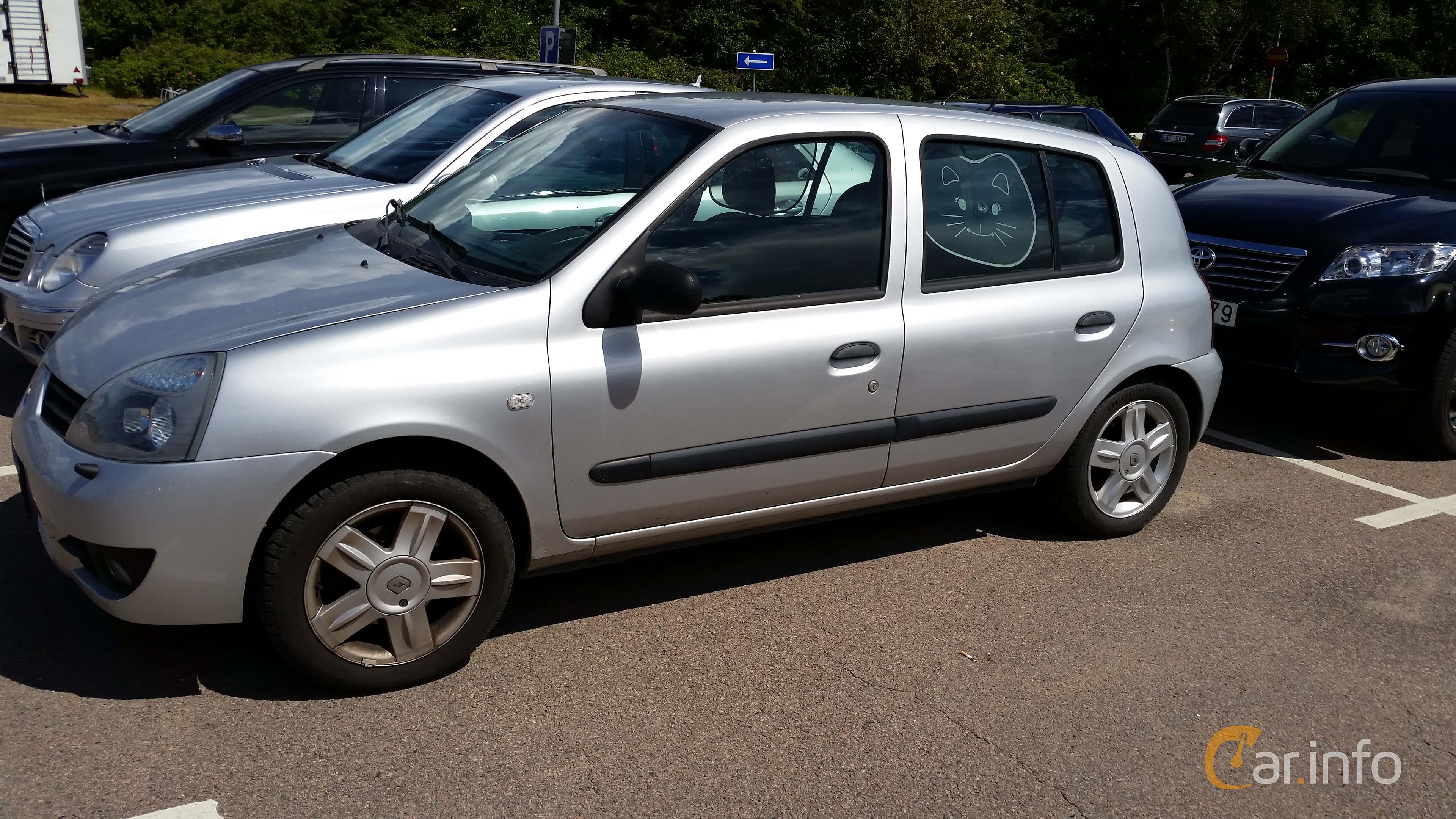 Renault Clio 5-door Hatchback 1.2 Manual, 75hp, 2008