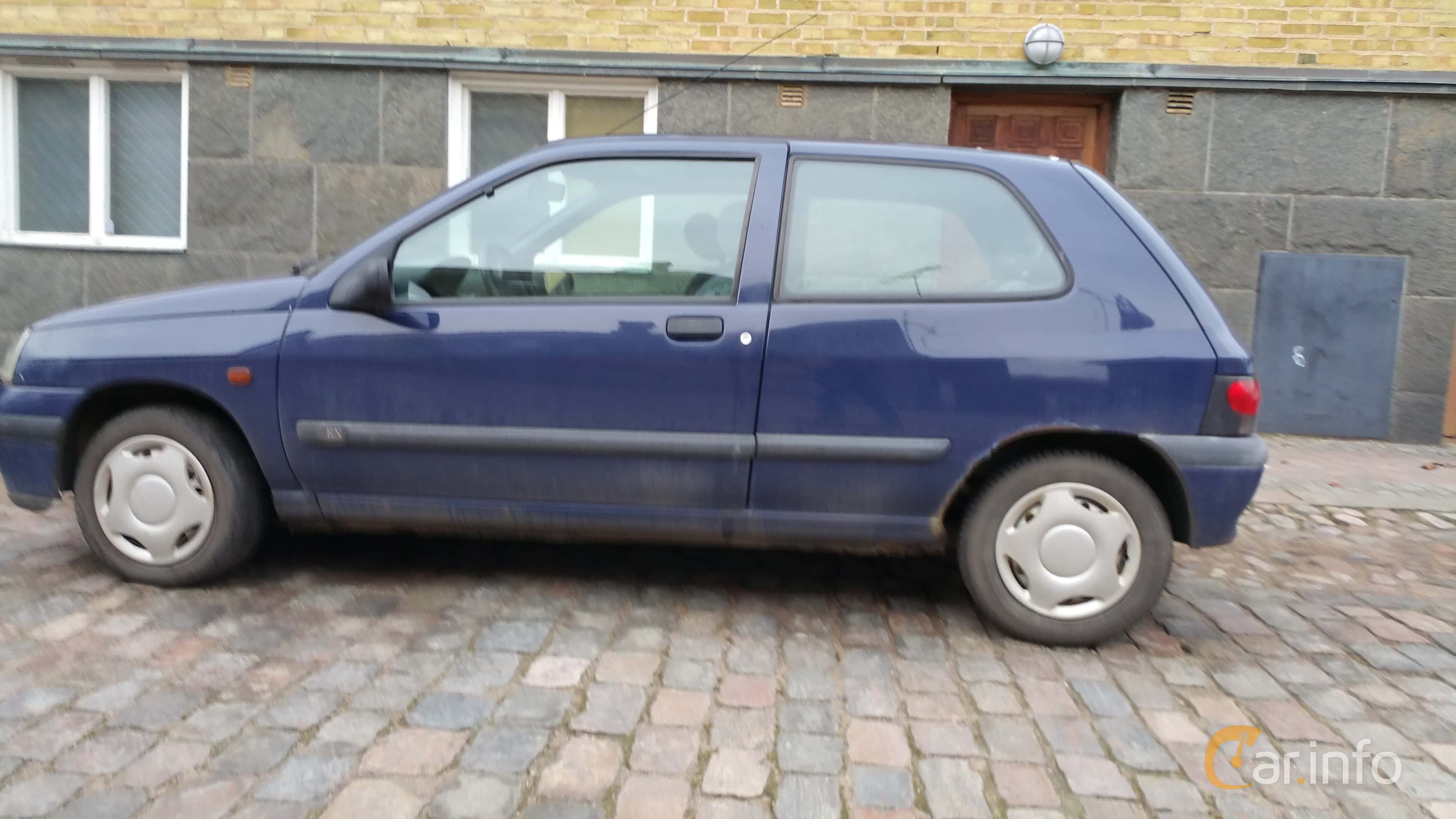 Renault Clio 3-door Hatchback 1.4 Manual, 79hp, 1998