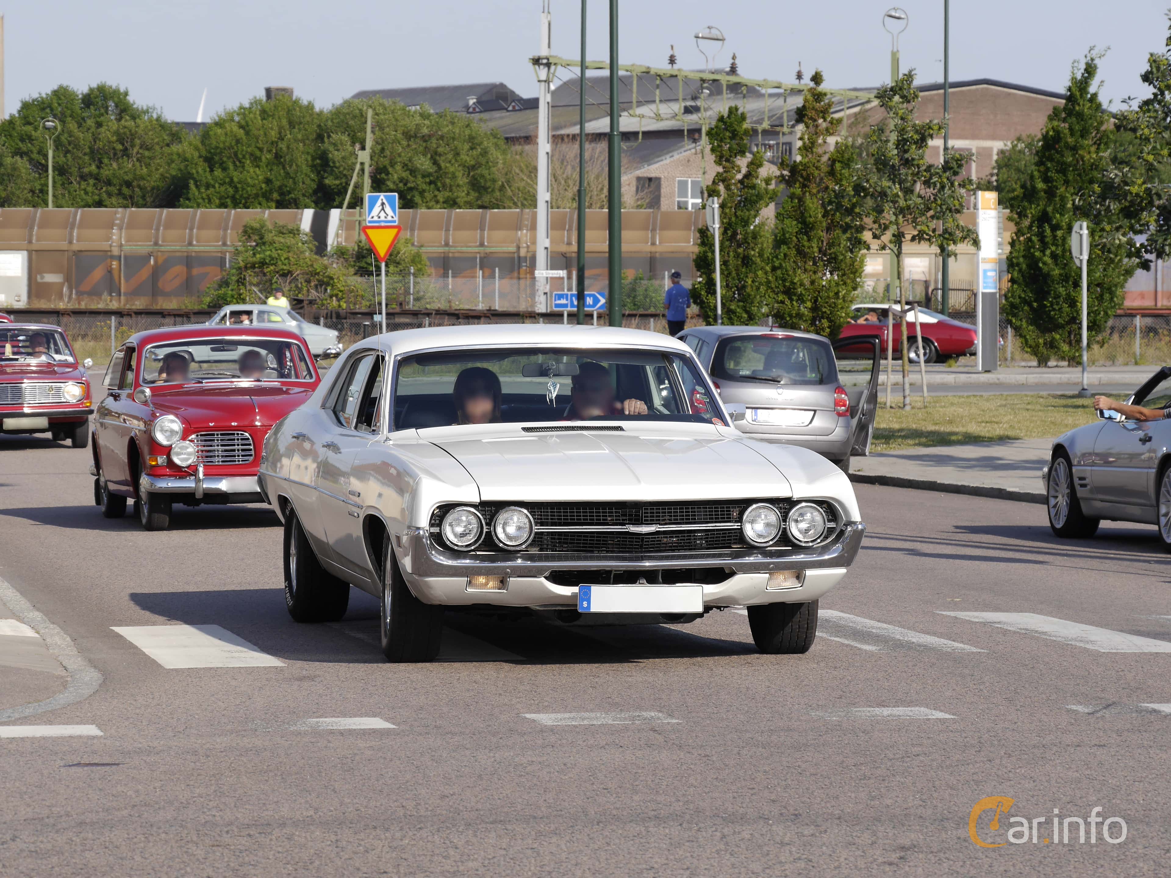 Ford Fairlane 4-door Sedan 4.9 V8 Automatic, 223hp, 1970