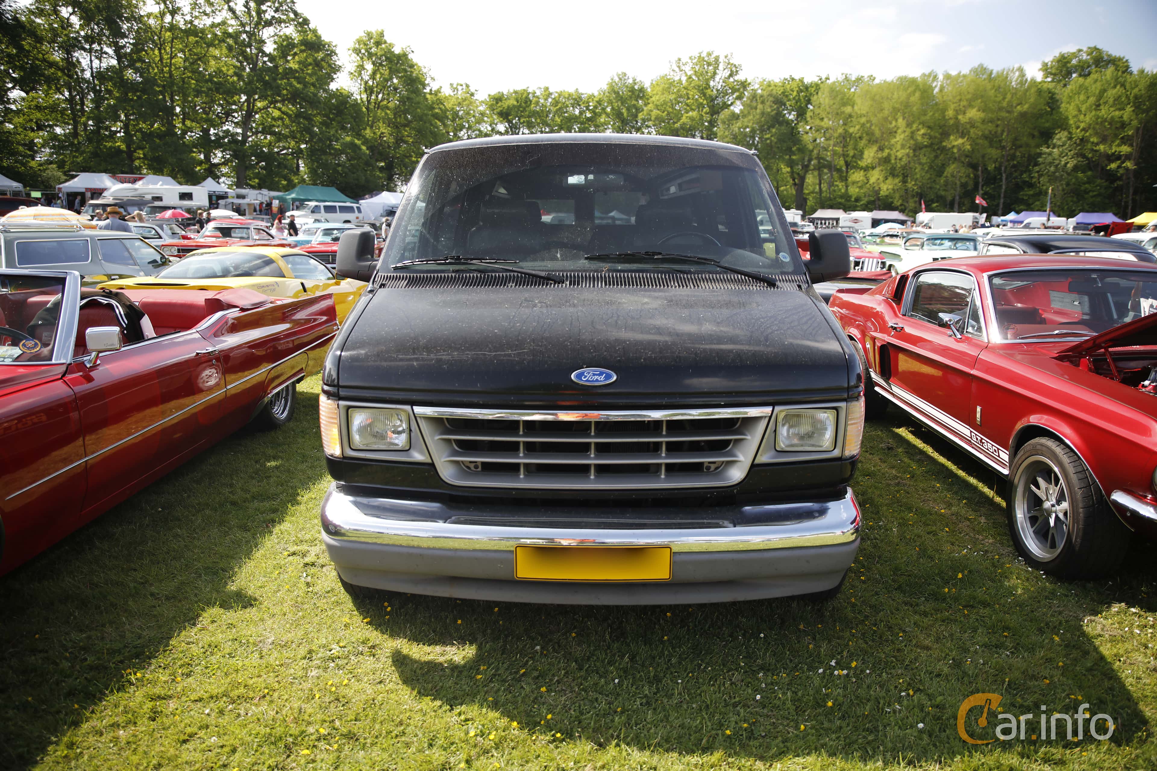 Ford Econoline E-150 Conversion Van 5.8 V8 EFI Automatic, 213hp, 1996