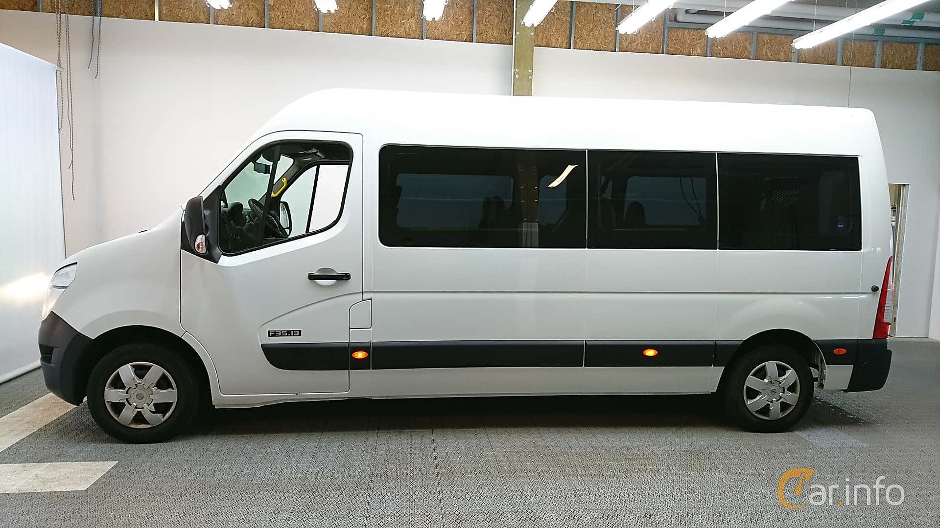 Nissan NV400 Minibus 2.3 dCi 125hp, 2014