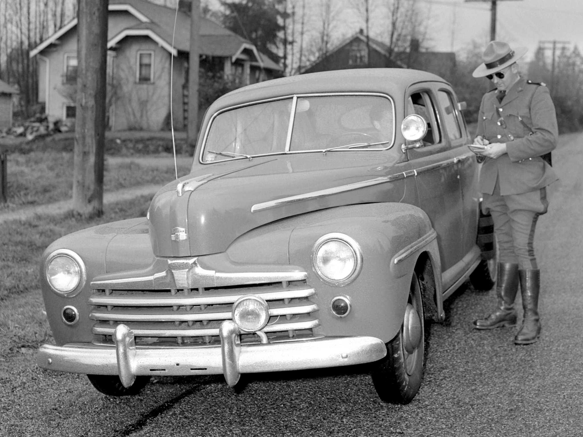Ford Deluxe Fordor Sedan generation 79A/7GA/7HA/89A/8HA 3.7 Manual, 3-speed