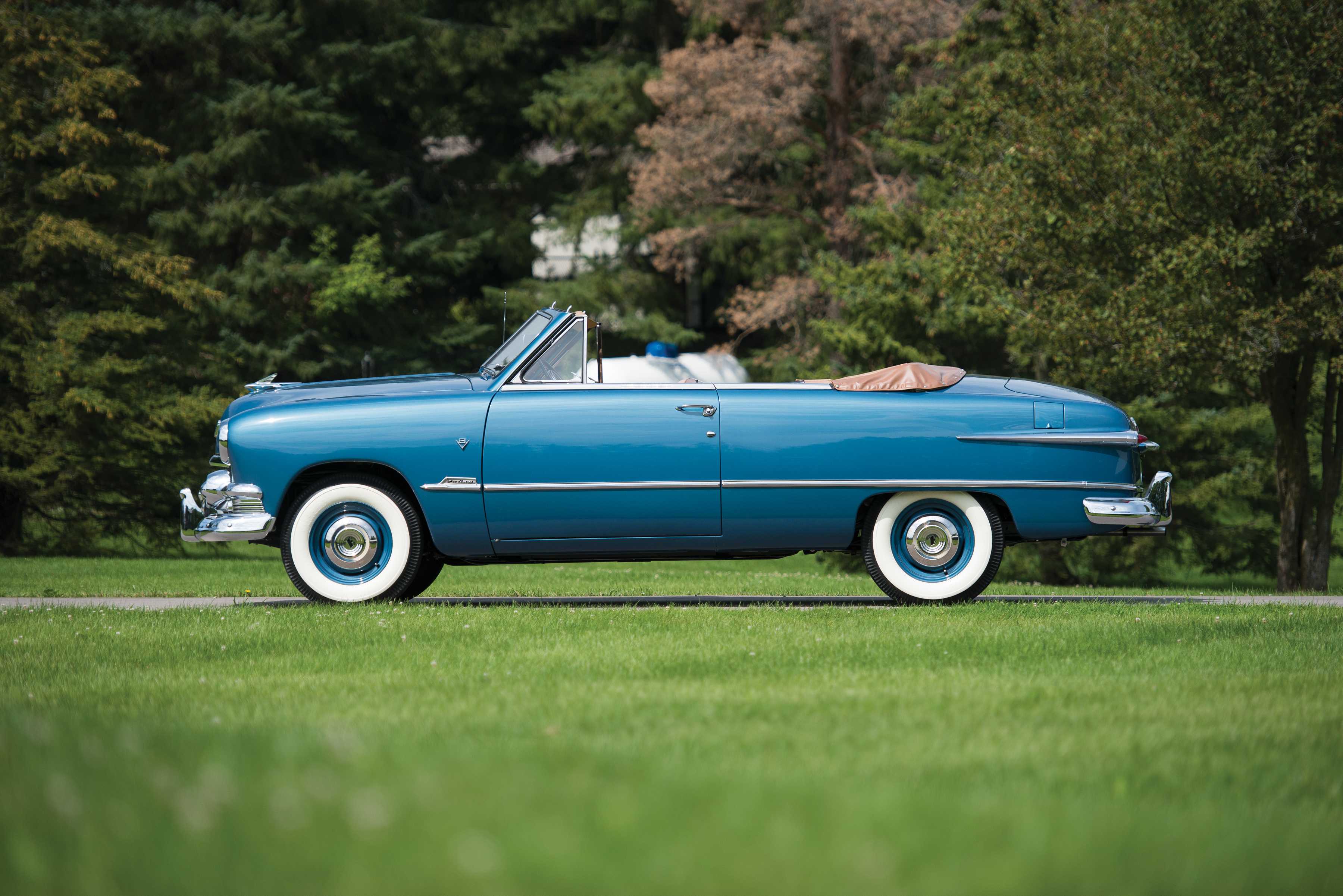 Ford Custom 3.9 V8 1st Generation Facelift, Manual, 3-speed