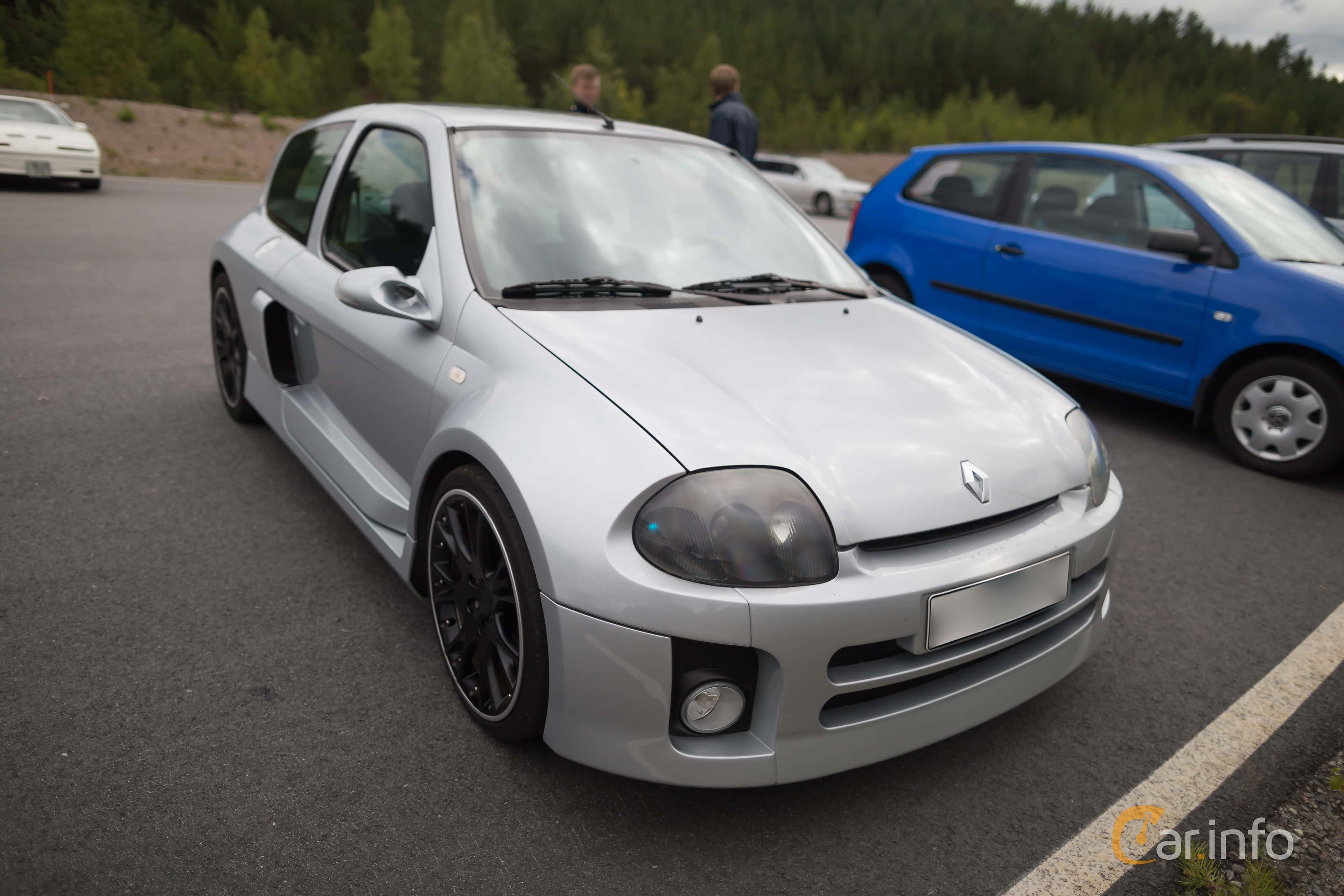 Renault Clio RS 3.0 V6 Manual, 226hp, 2001