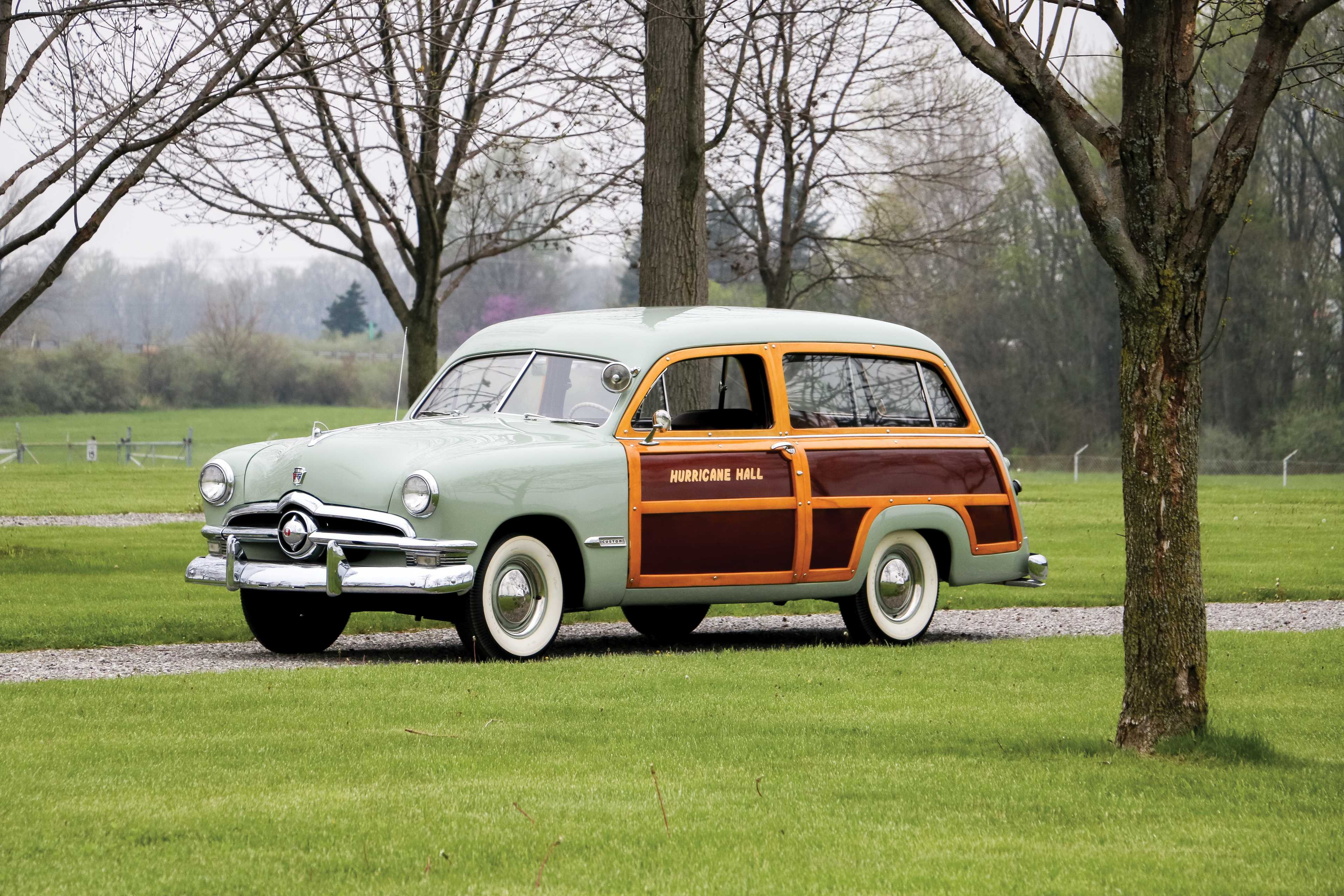 Ford Custom Deluxe Country Squire 3.9 V8 102hp, 1950