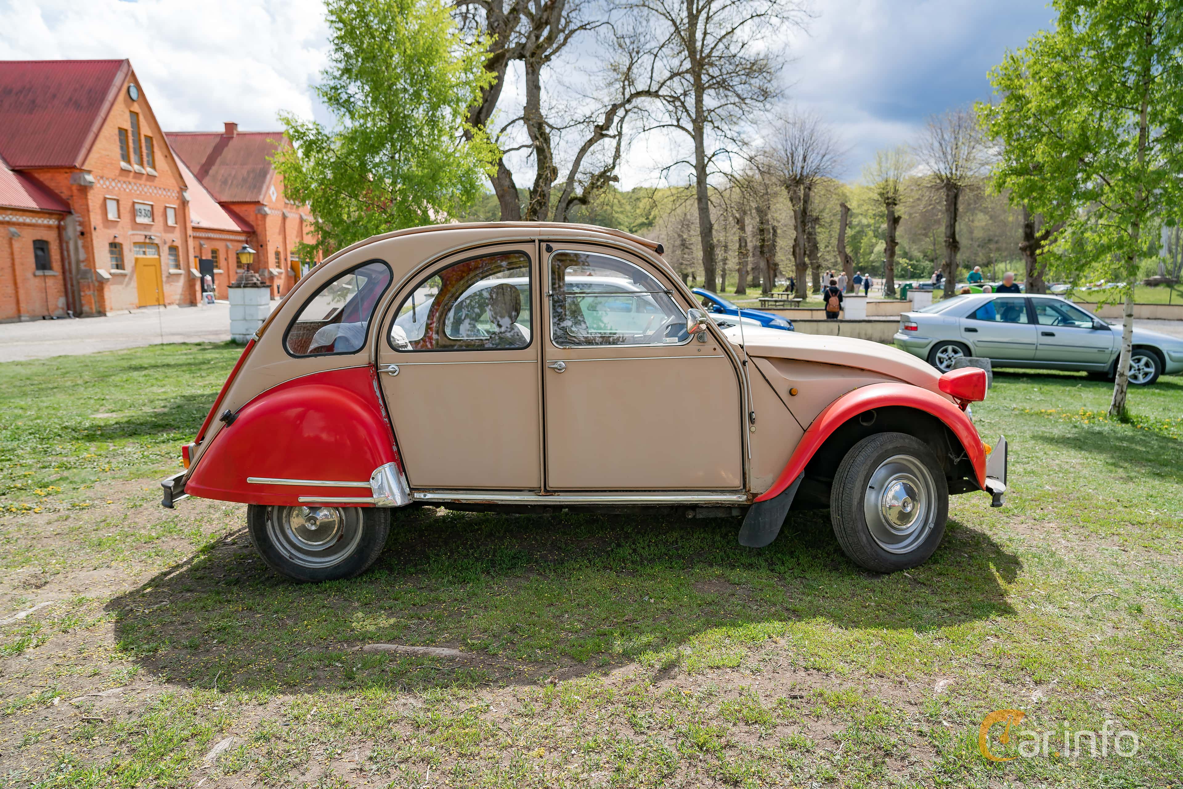 Citroën 2CV 0.6 Manual, 29hp, 1983