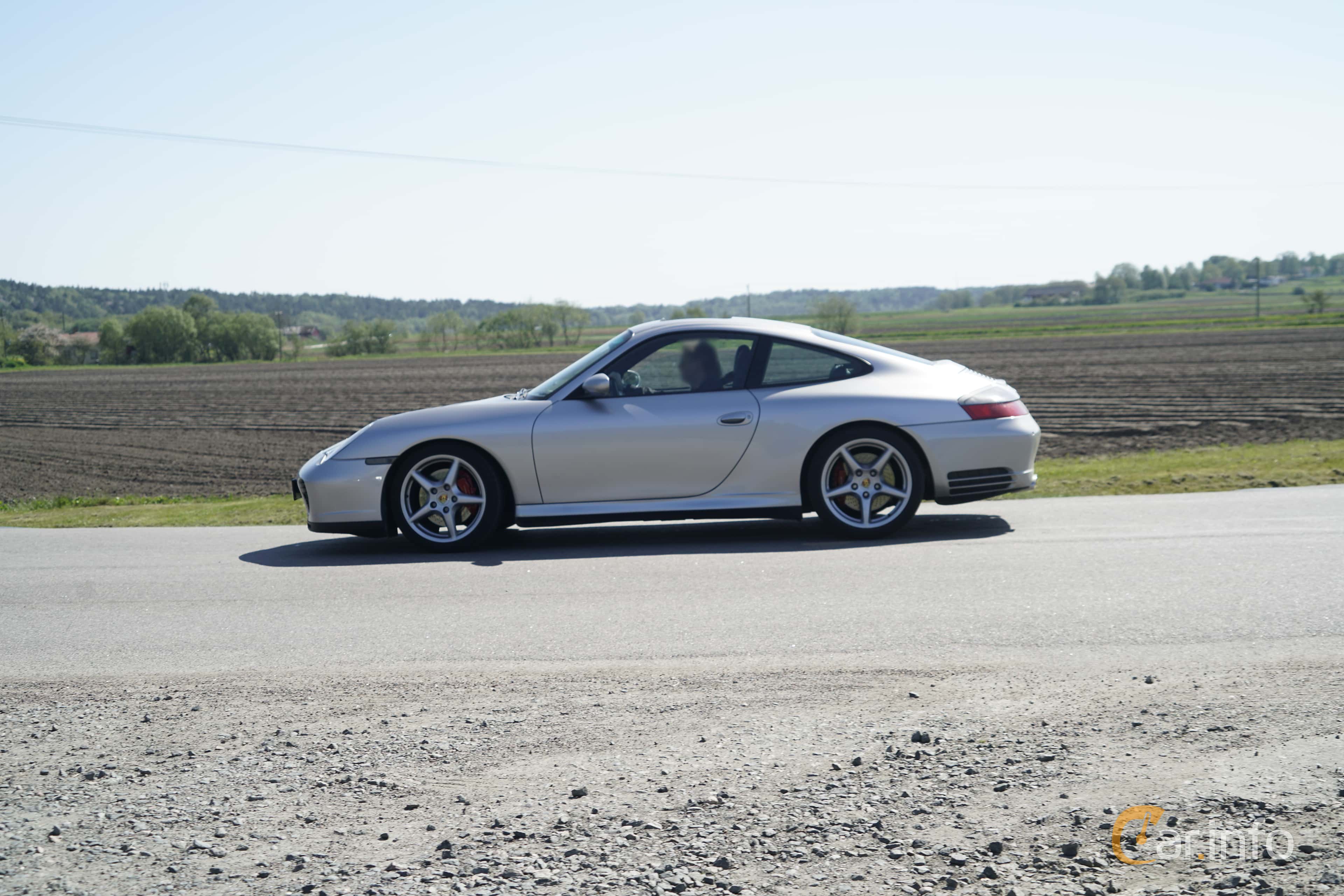 Porsche 911 Carrera 4S  Manual, 320hp, 2005