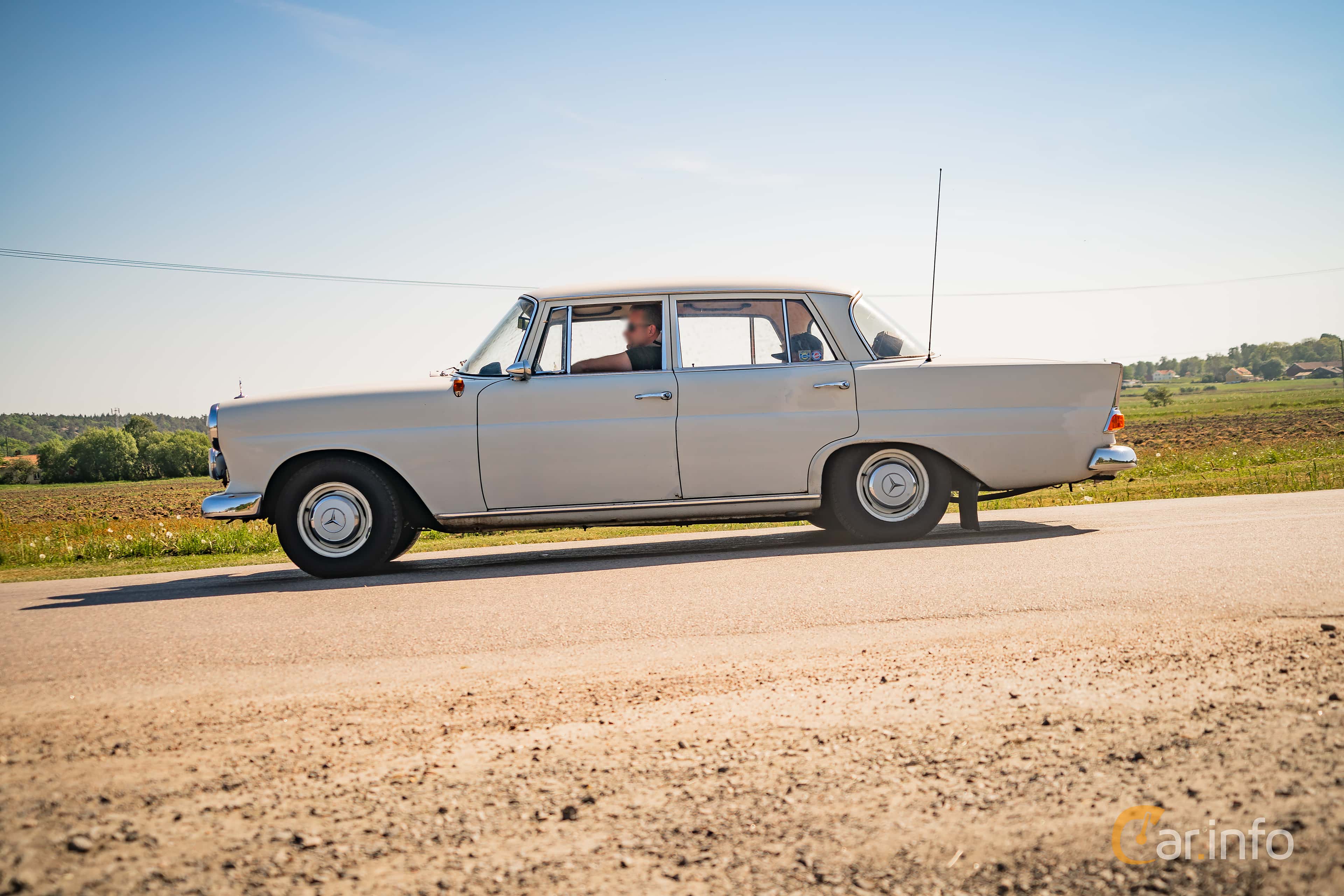 Mercedes-Benz 190 c  80hp, 1965