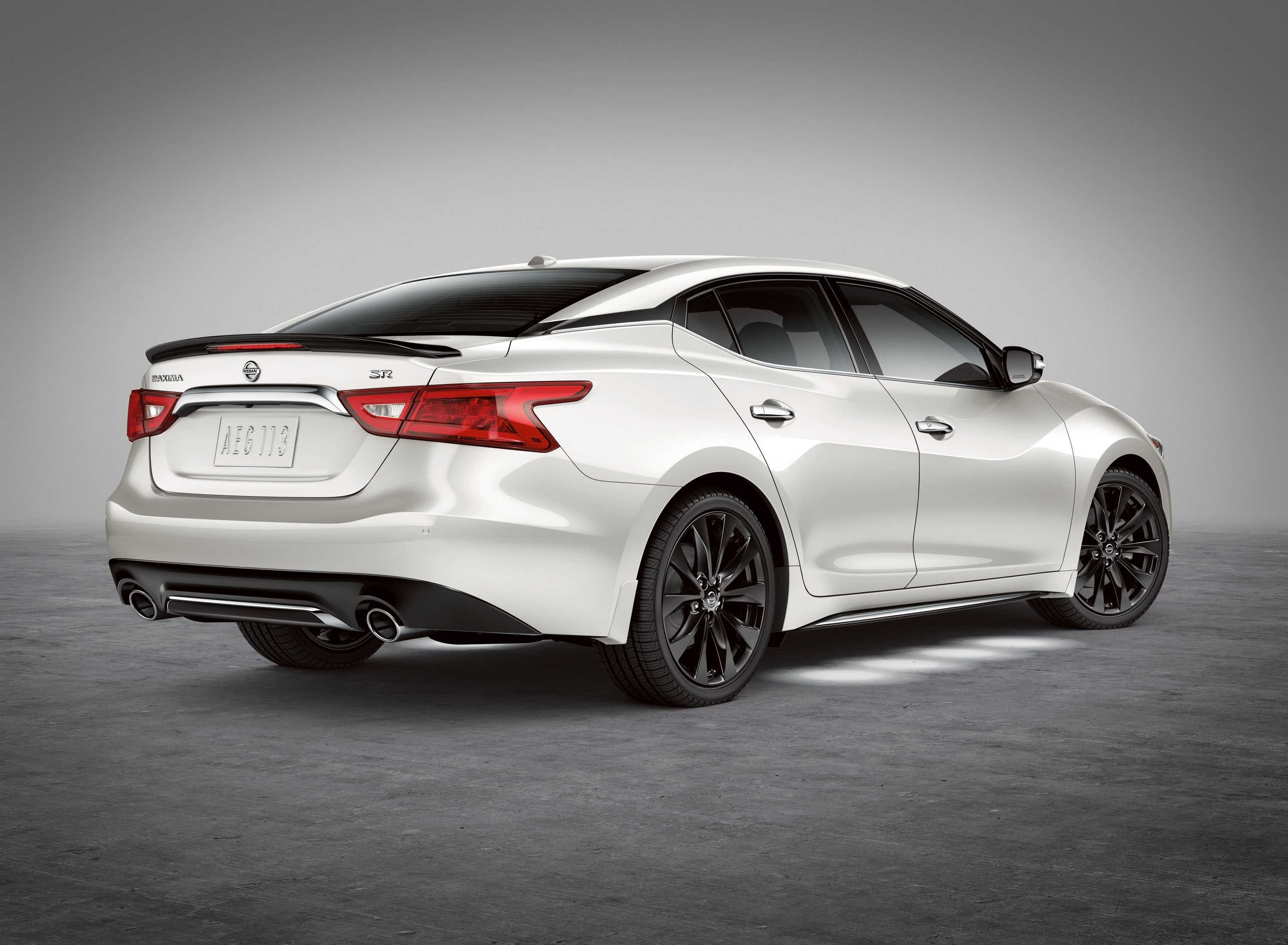 Nissan Maxima 3.5 V6 CVT, 304hp, 2017