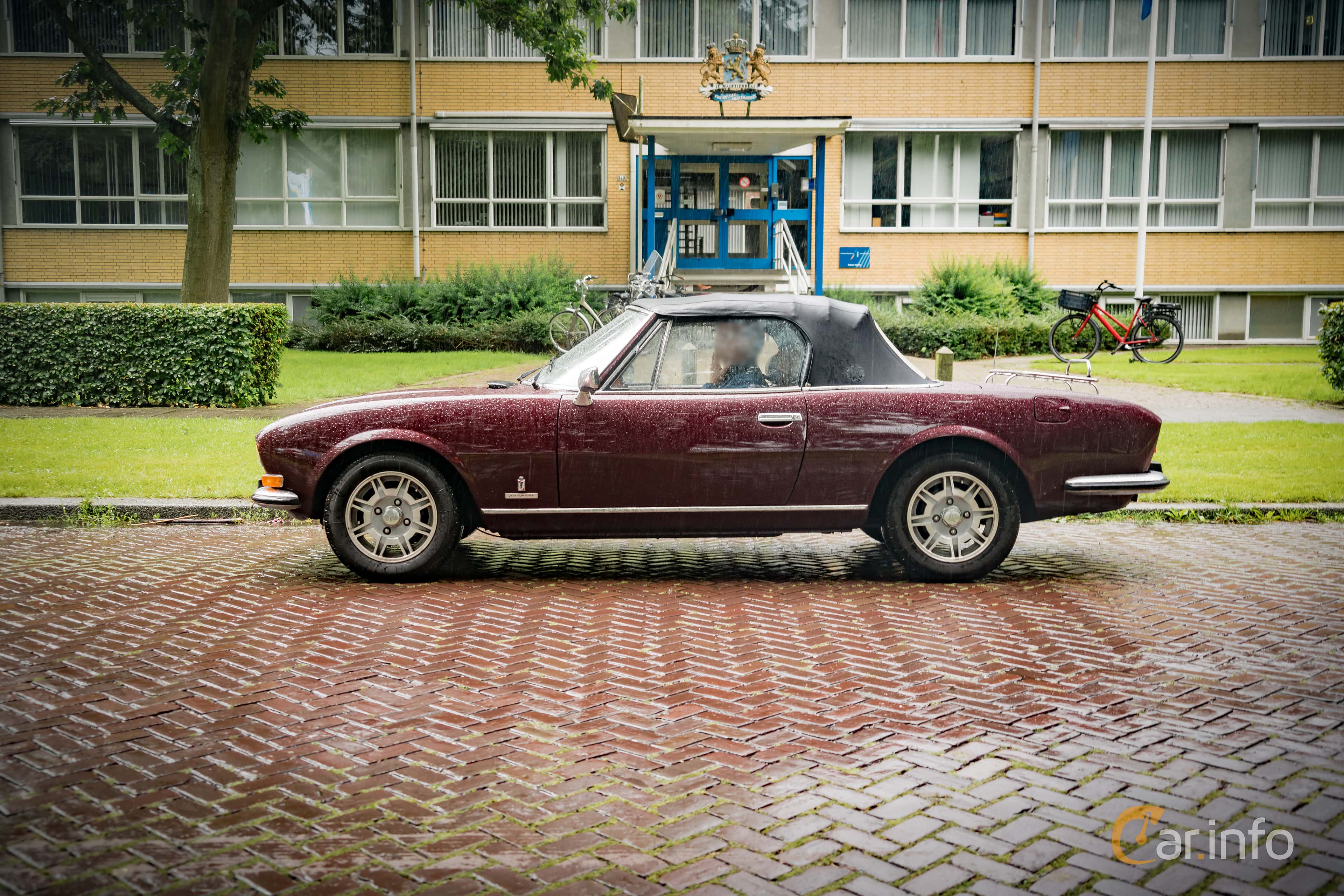 Peugeot 504 Convertible 1st Generation 2.0 Manual, 5-speed