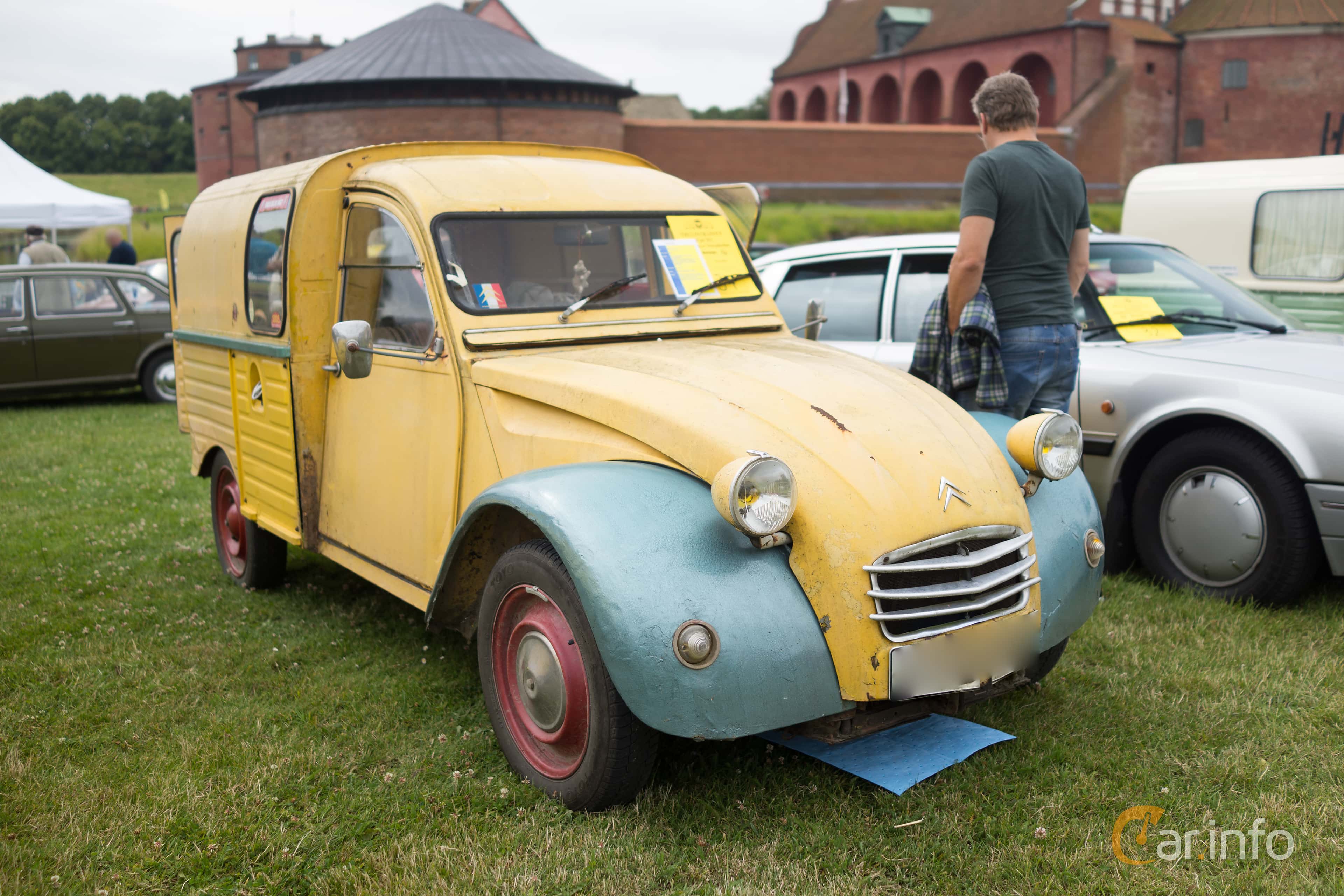 Citroën 2CV Van 0.4 Manual, 24hp, 1974