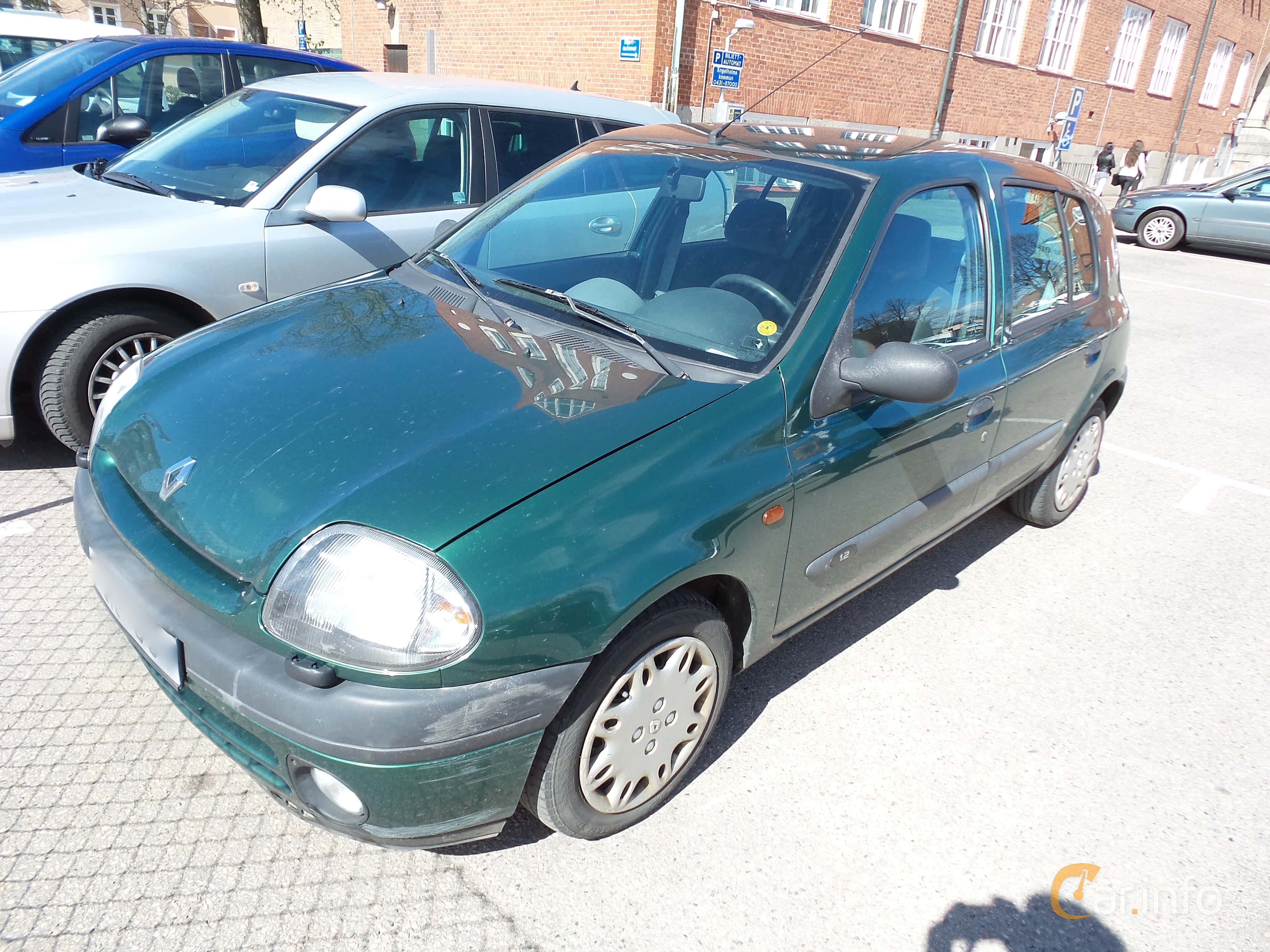 Renault Clio 5-door Hatchback 1.2 Manual, 58hp, 2001