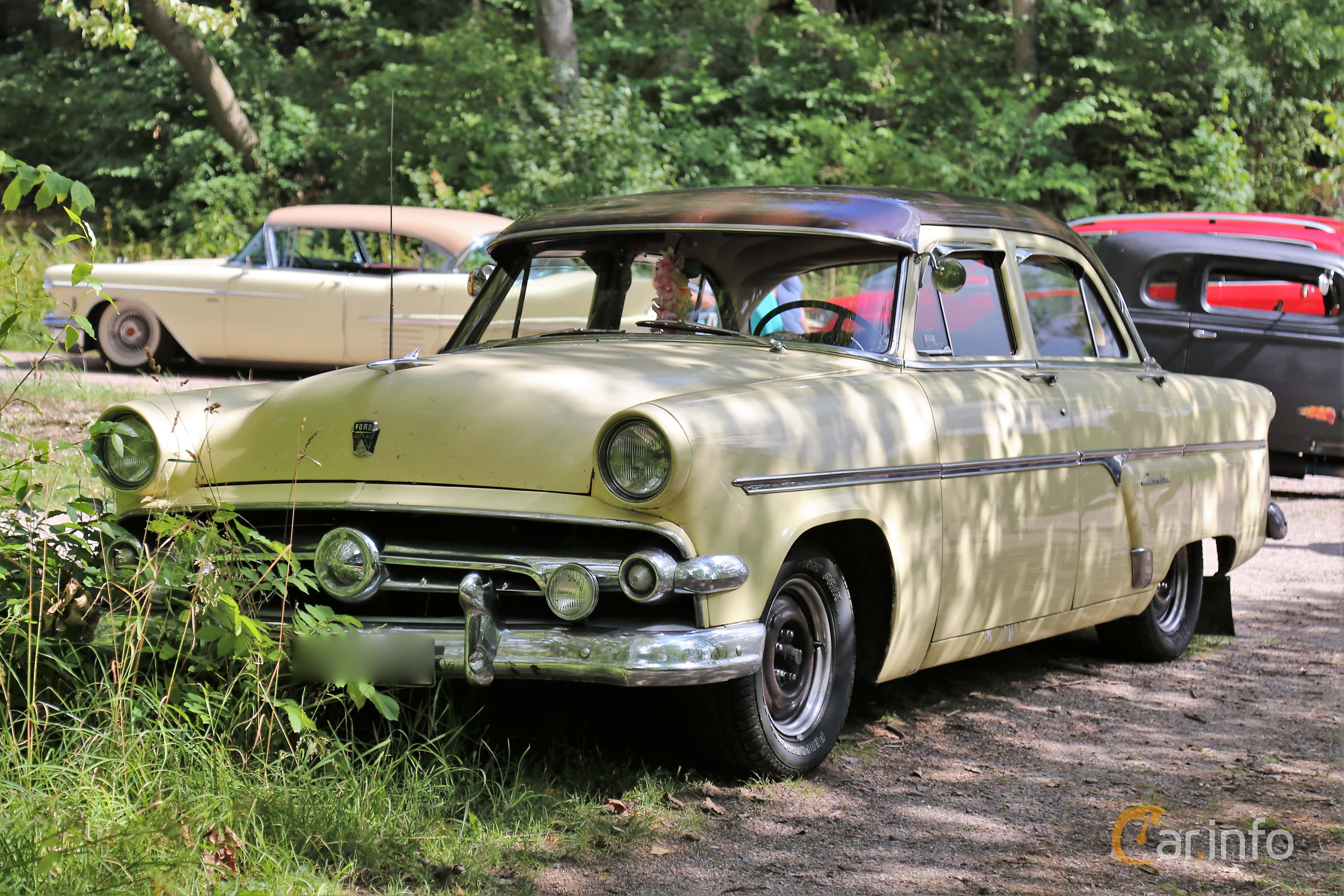 Ford Crestline 3.7  1st Generation, Automatic, 3-speed
