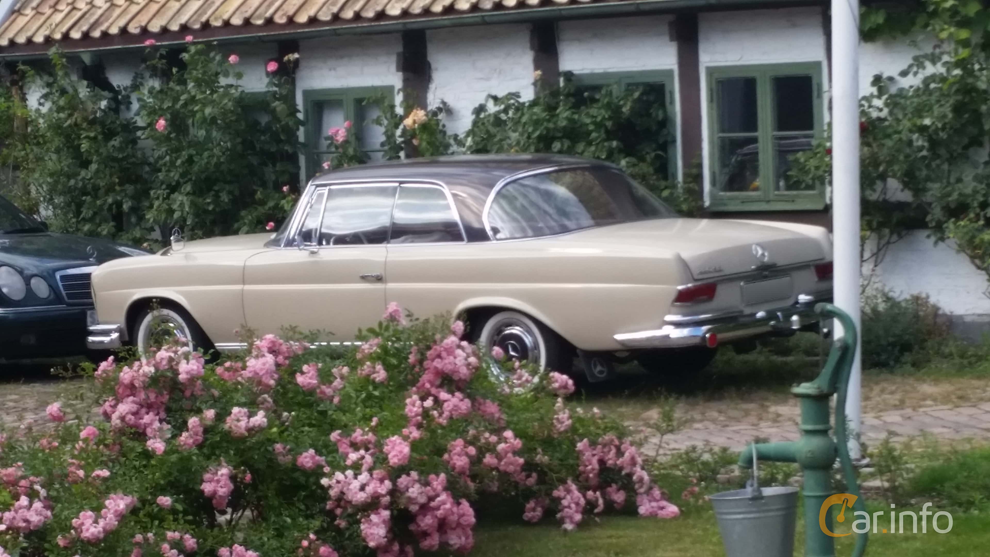 Mercedes-Benz 220 SE Coupé Automatic, 4-speed