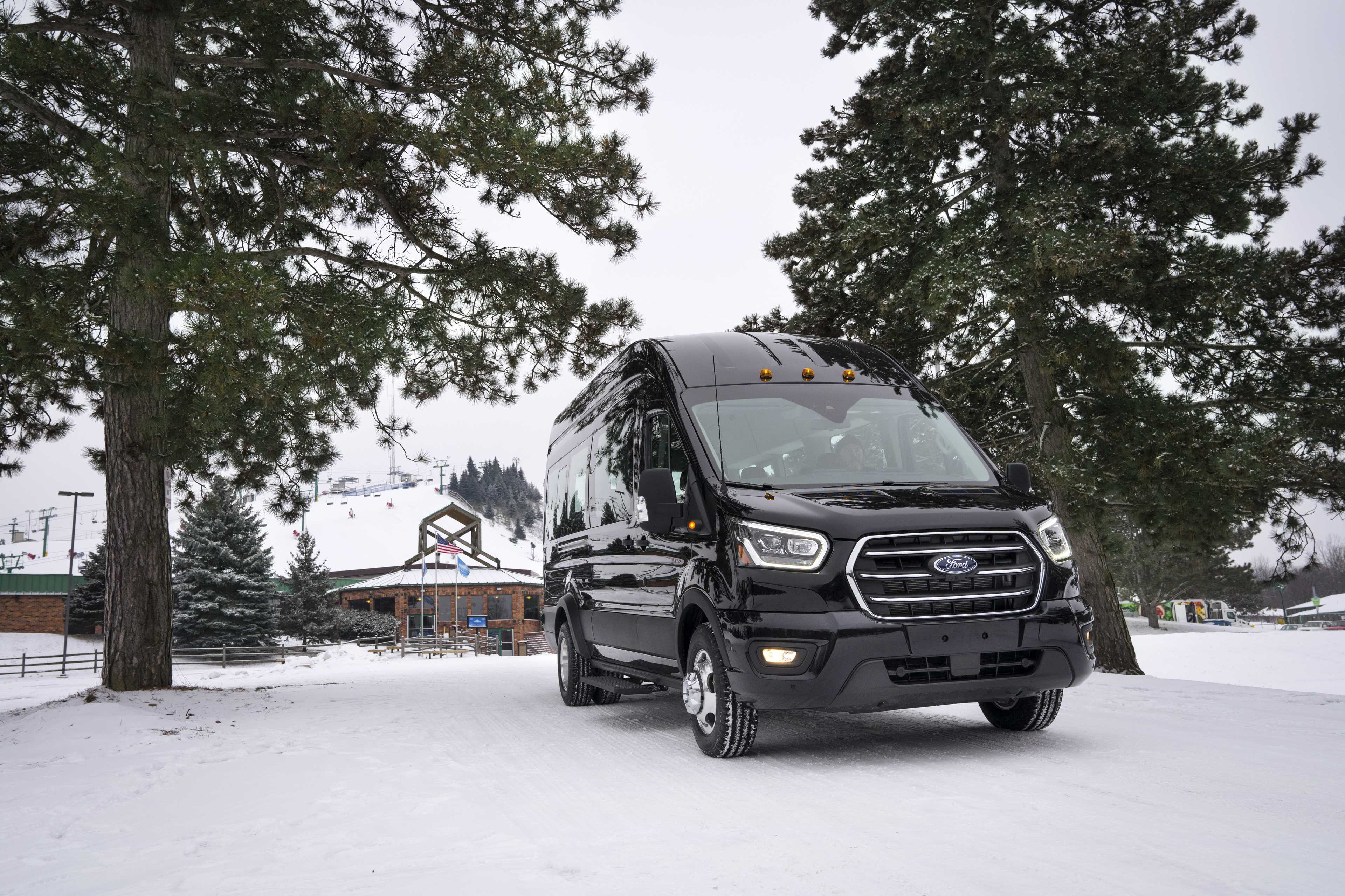 Ford Transit Minibus 4600 2.0 EcoBlue 170hp, 2021