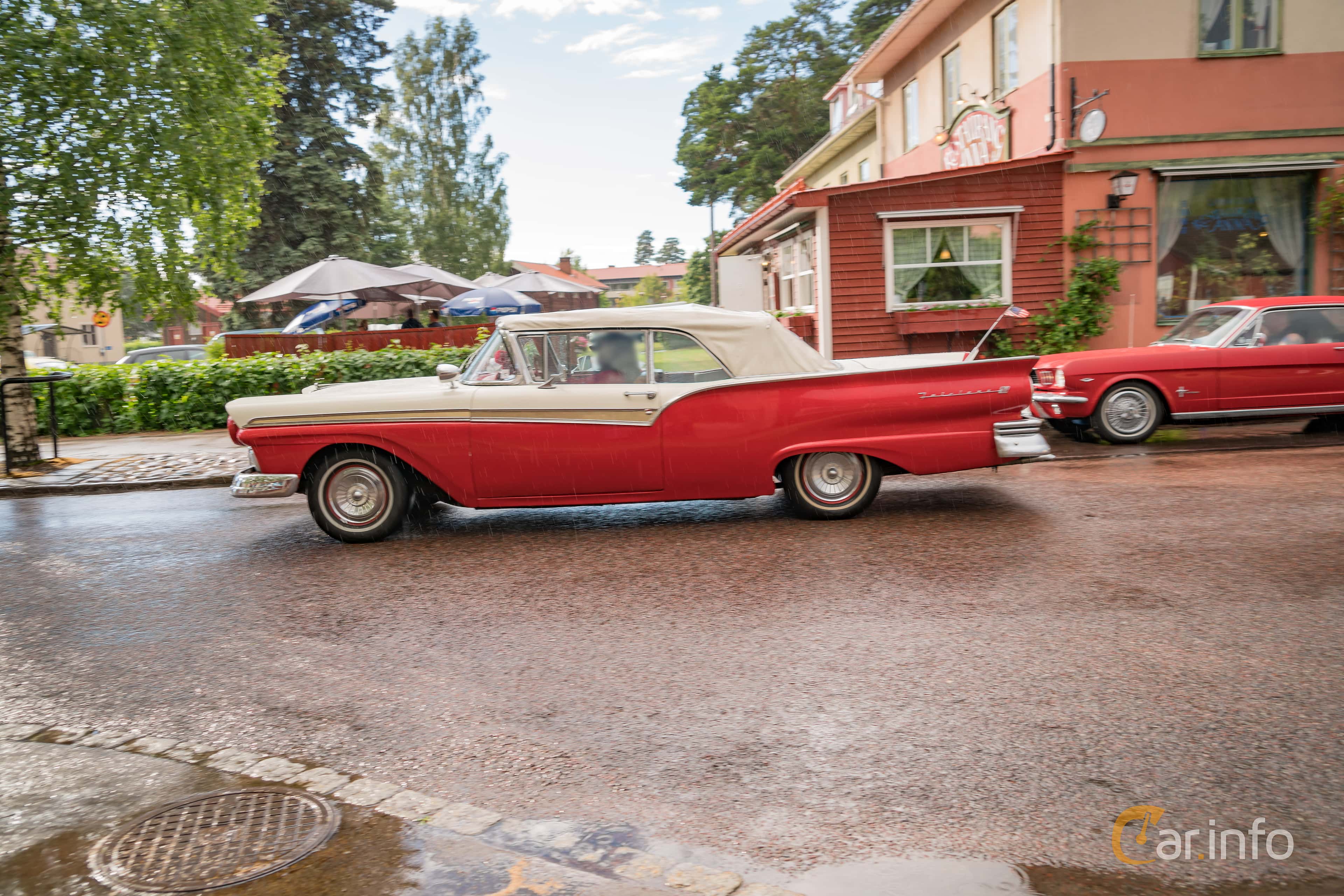 Ford Fairlane 500 Sunliner 4.8 V8 Manual, 215hp, 1957