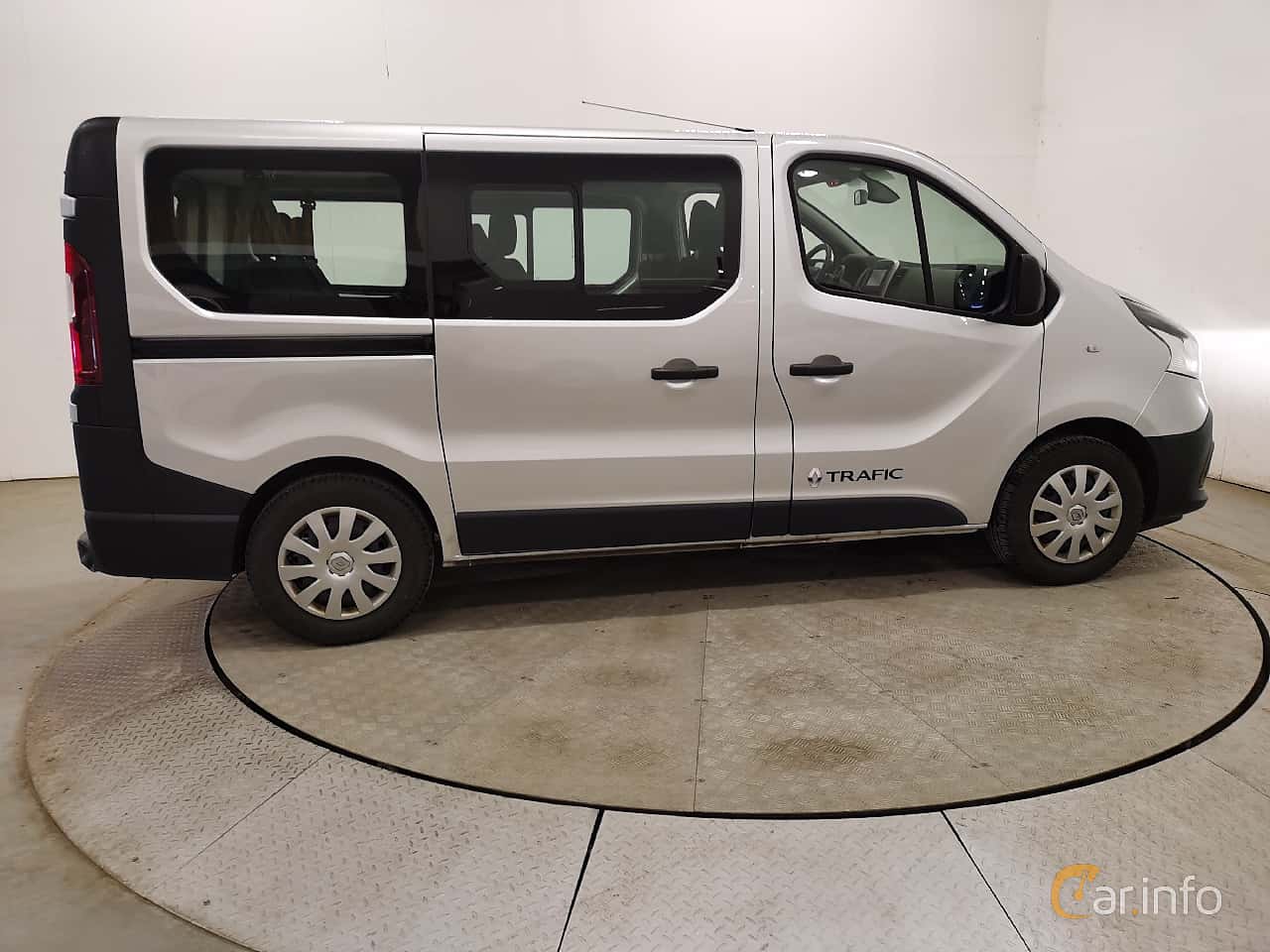 Renault Trafic Minibus 1.6 dCi Manual, 145hp, 2017