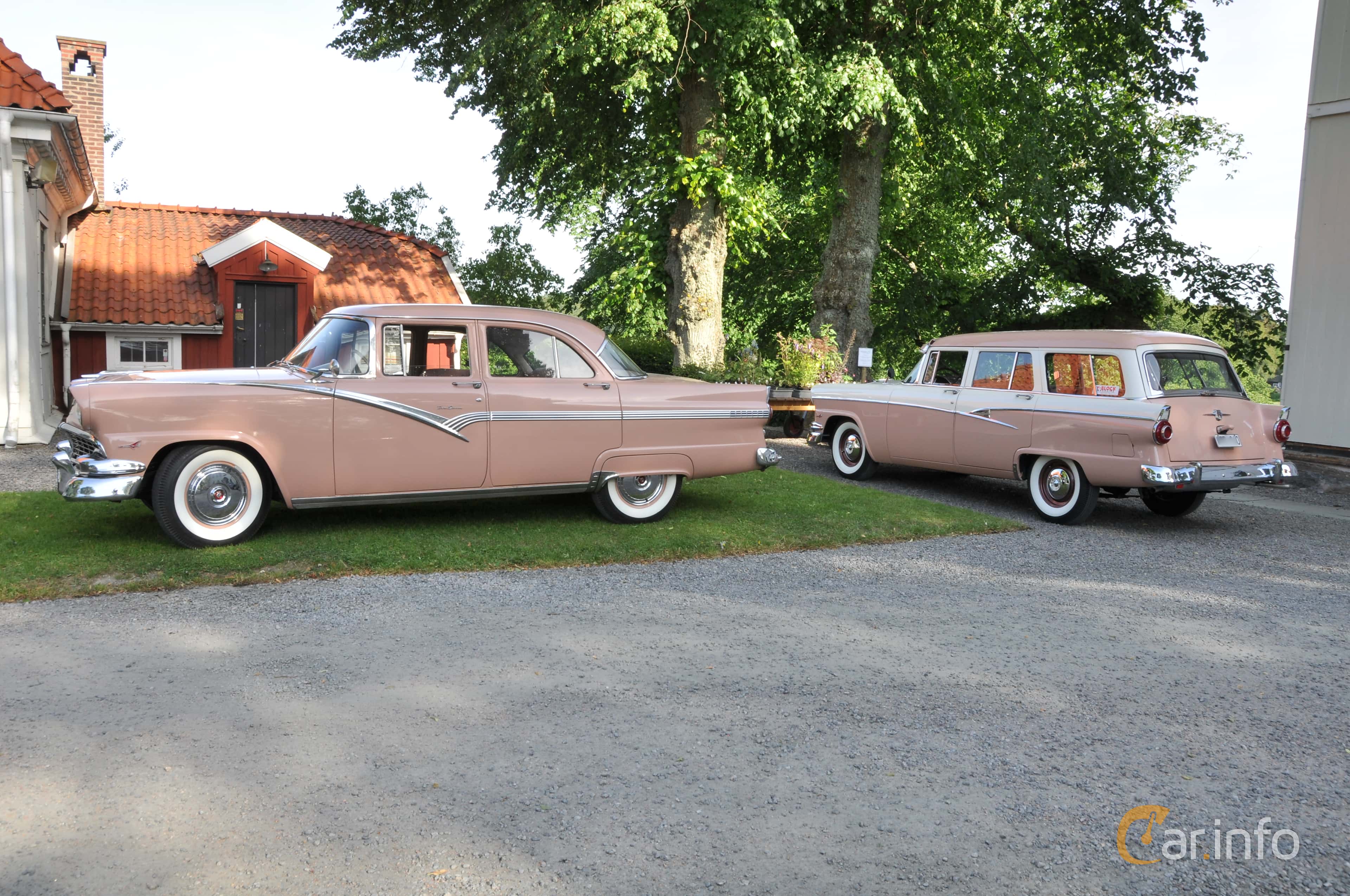 Ford Fairlane Town Sedan 4.8 V8 203hp, 1956
