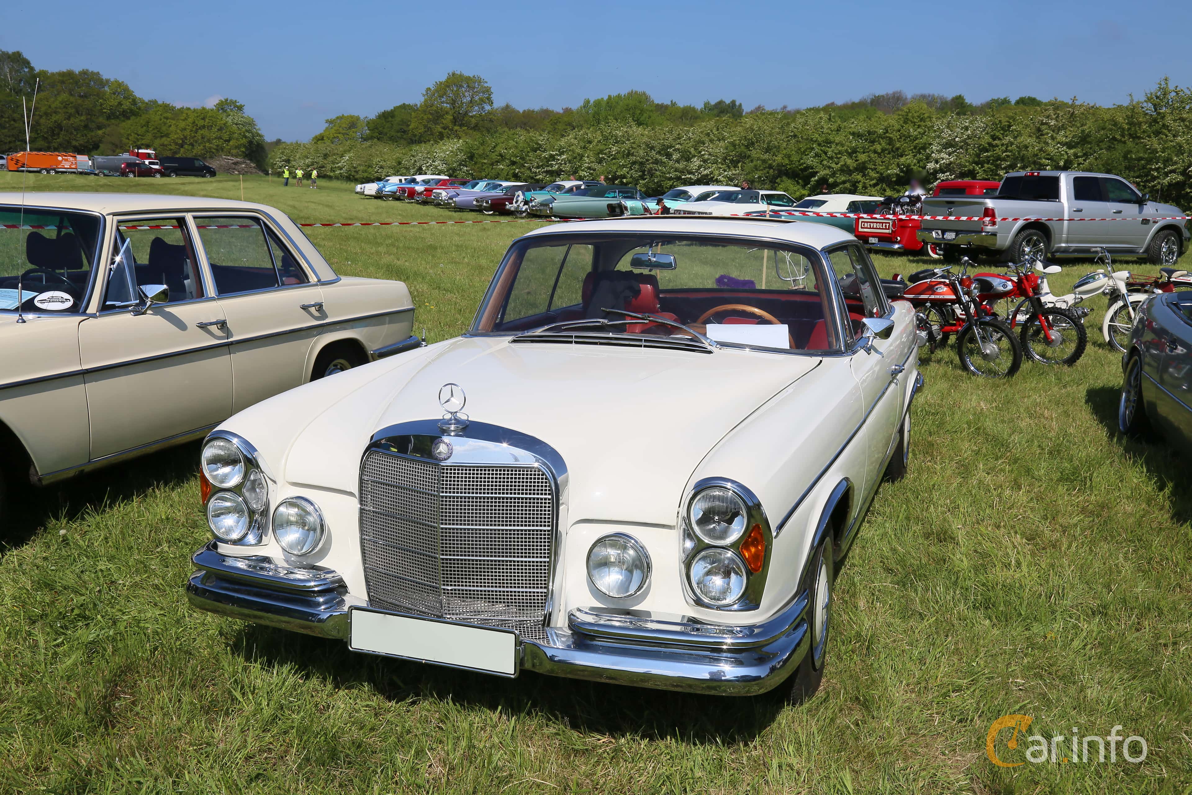 Mercedes-Benz 300 SE Coupé Automatic, 4-speed