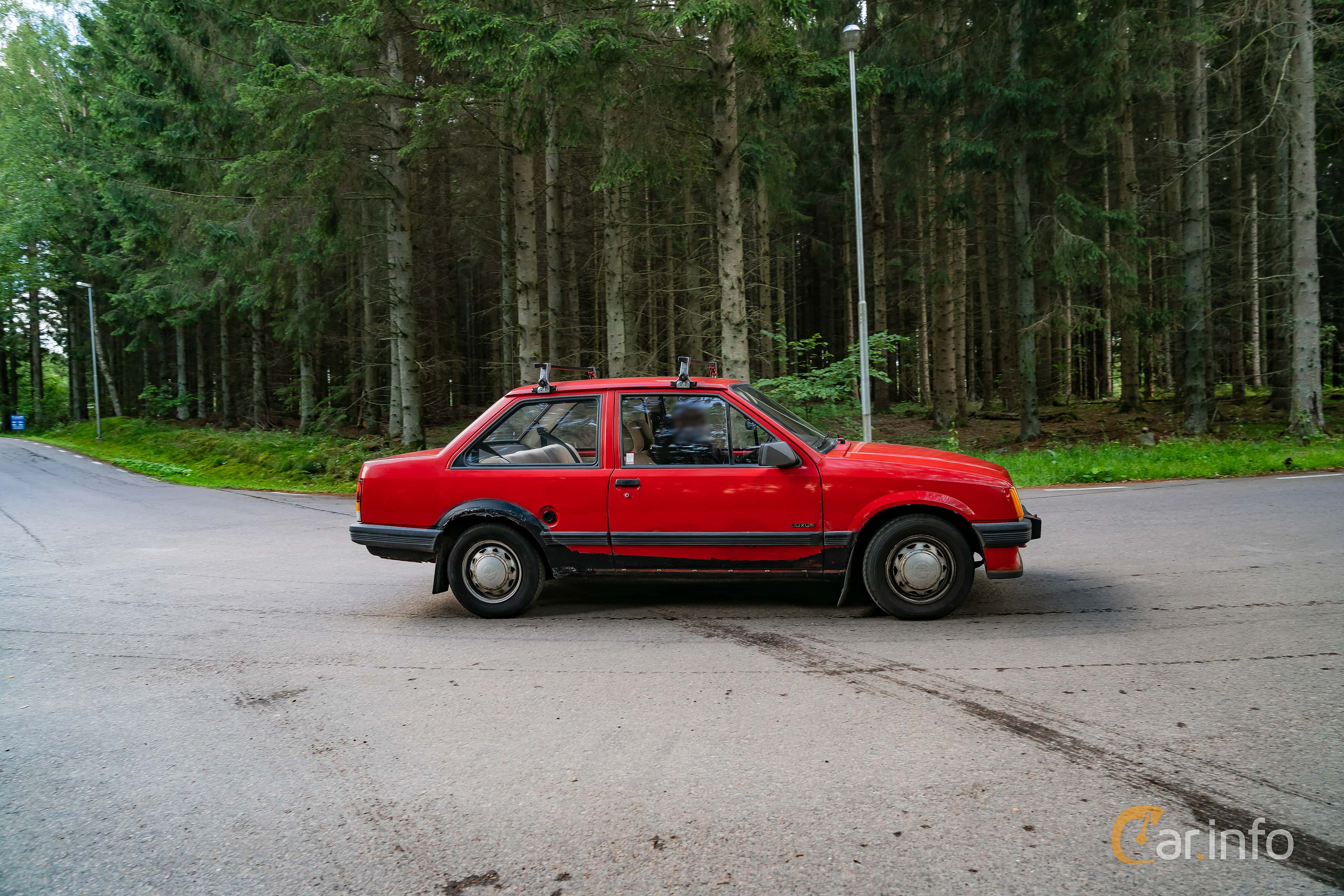 Opel Corsa 2-door Sedan 1.3  Manual, 70hp, 1987
