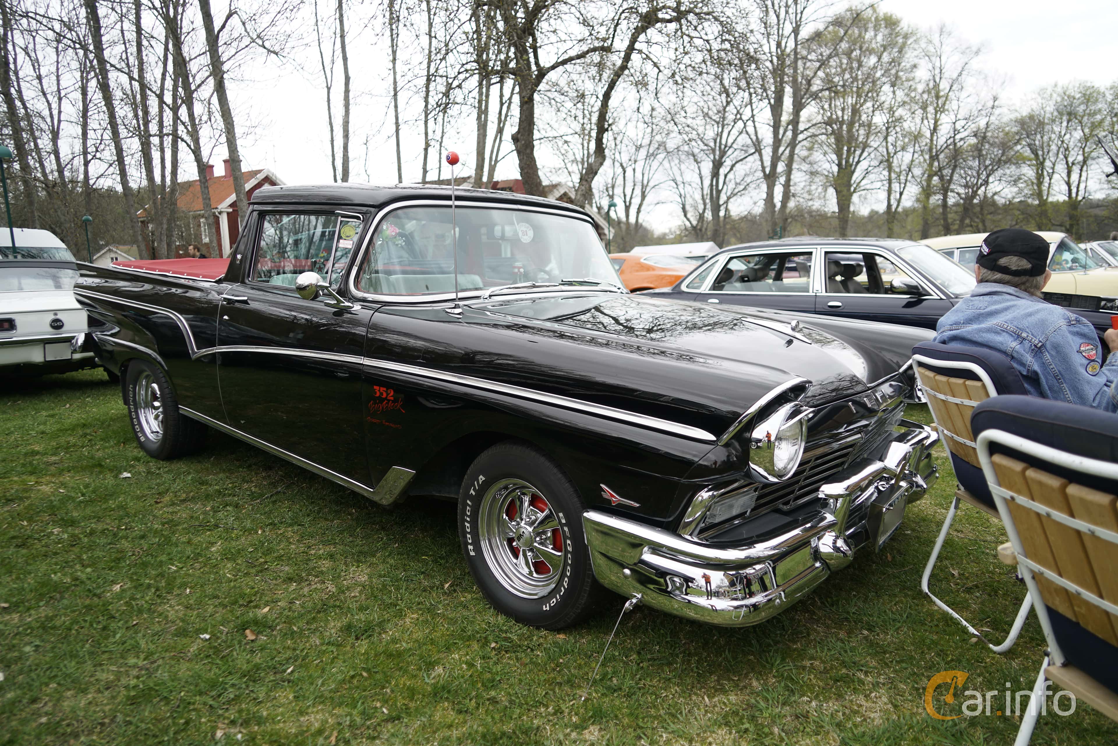Ford Custom Ranchero 5.1 V8 Automatic, 249hp, 1957