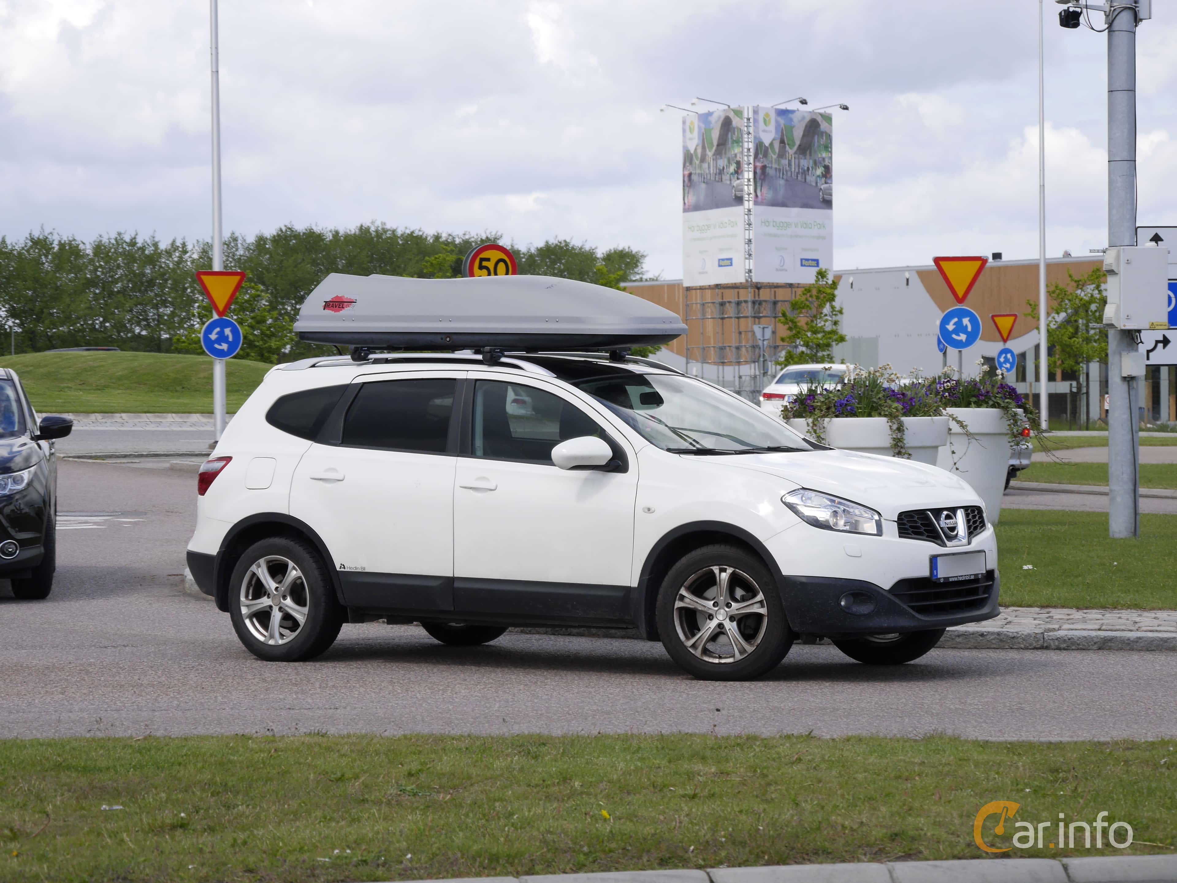 Nissan Qashqai+2 1.6 Manual, 117hp, 2013