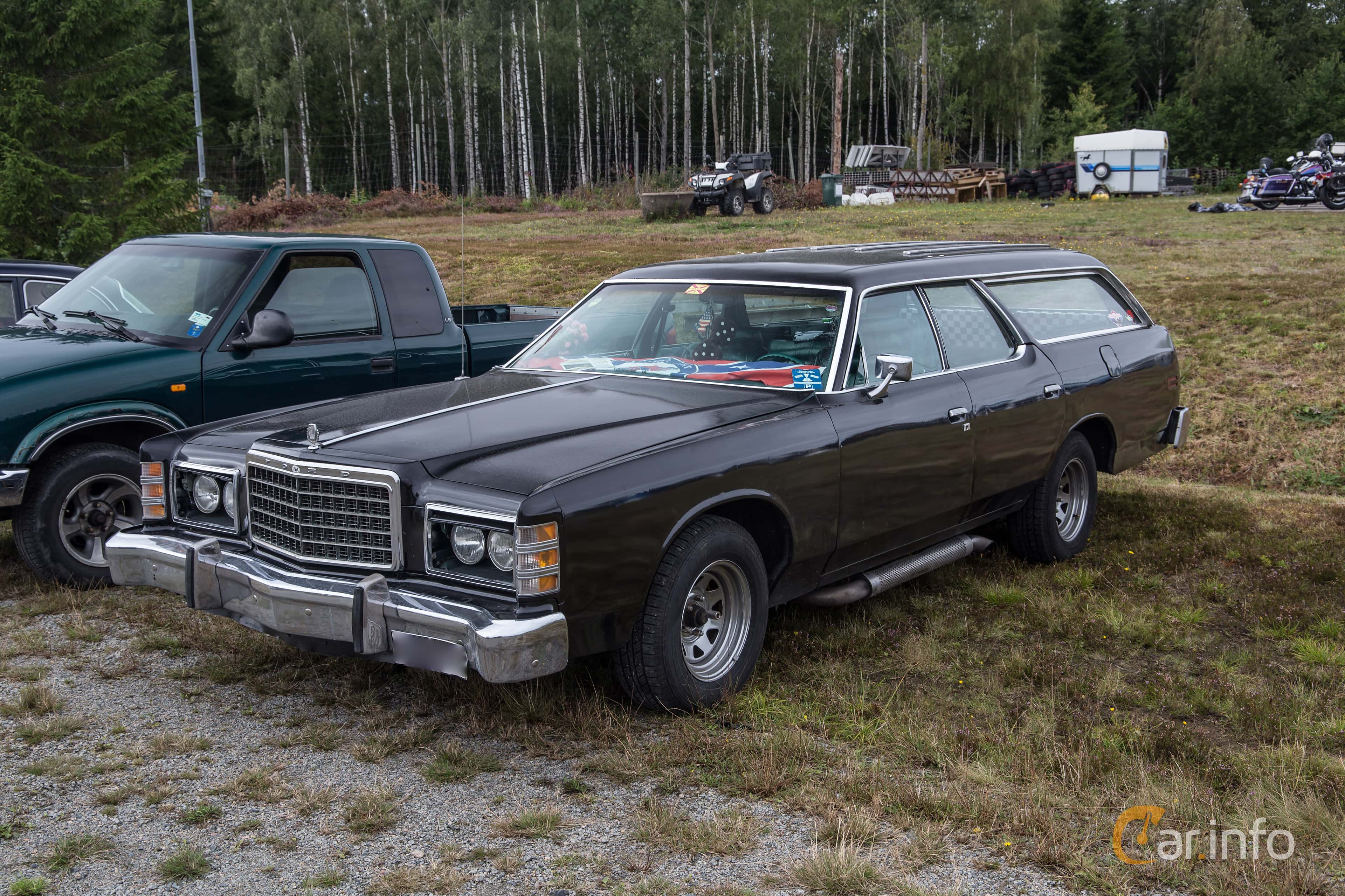 Ford LTD Country Squire 6.6 V8 Automatic, 175hp, 1978