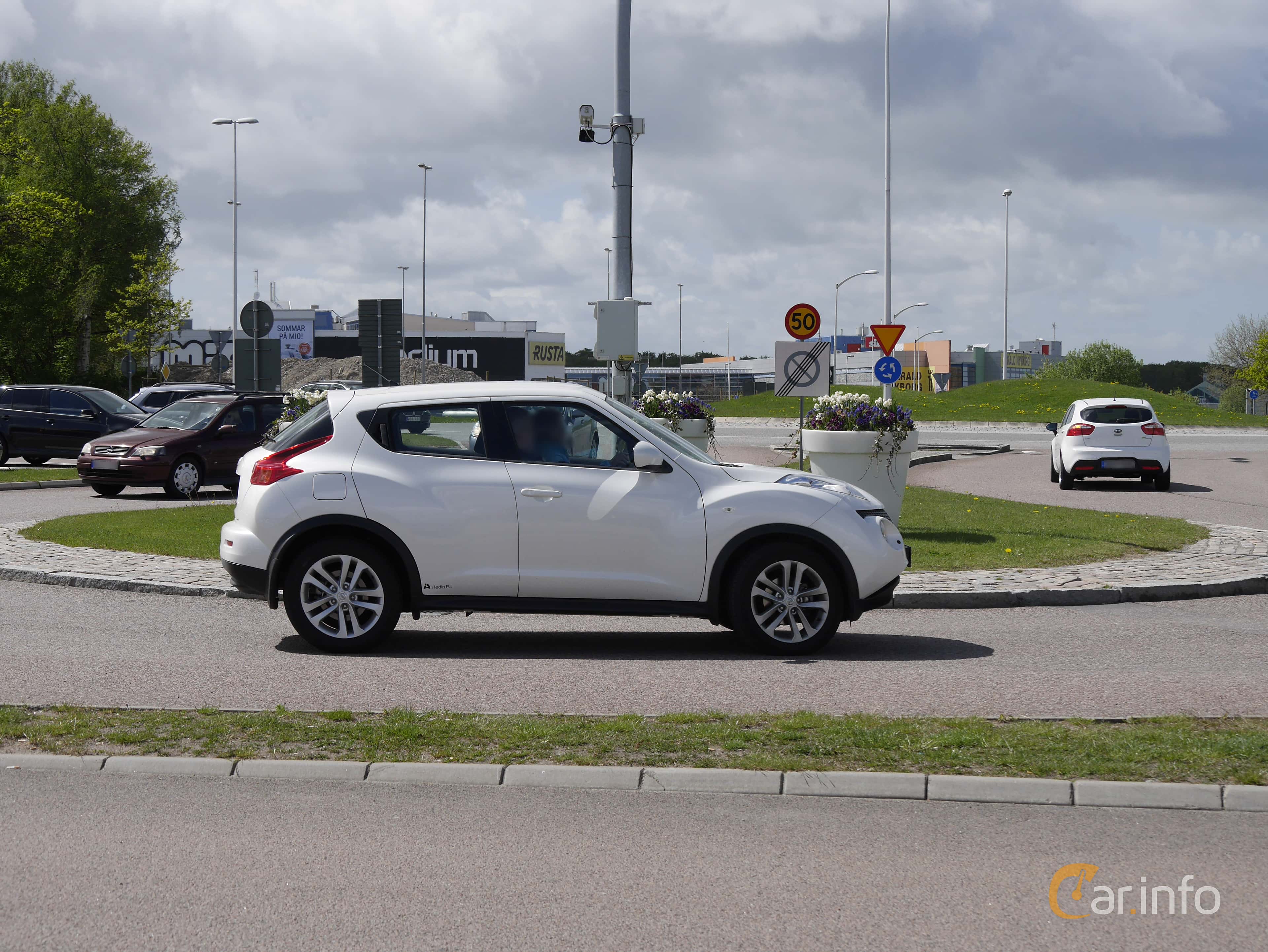 Nissan Juke 1.6 XTRONIC-CVT, 117hp, 2014