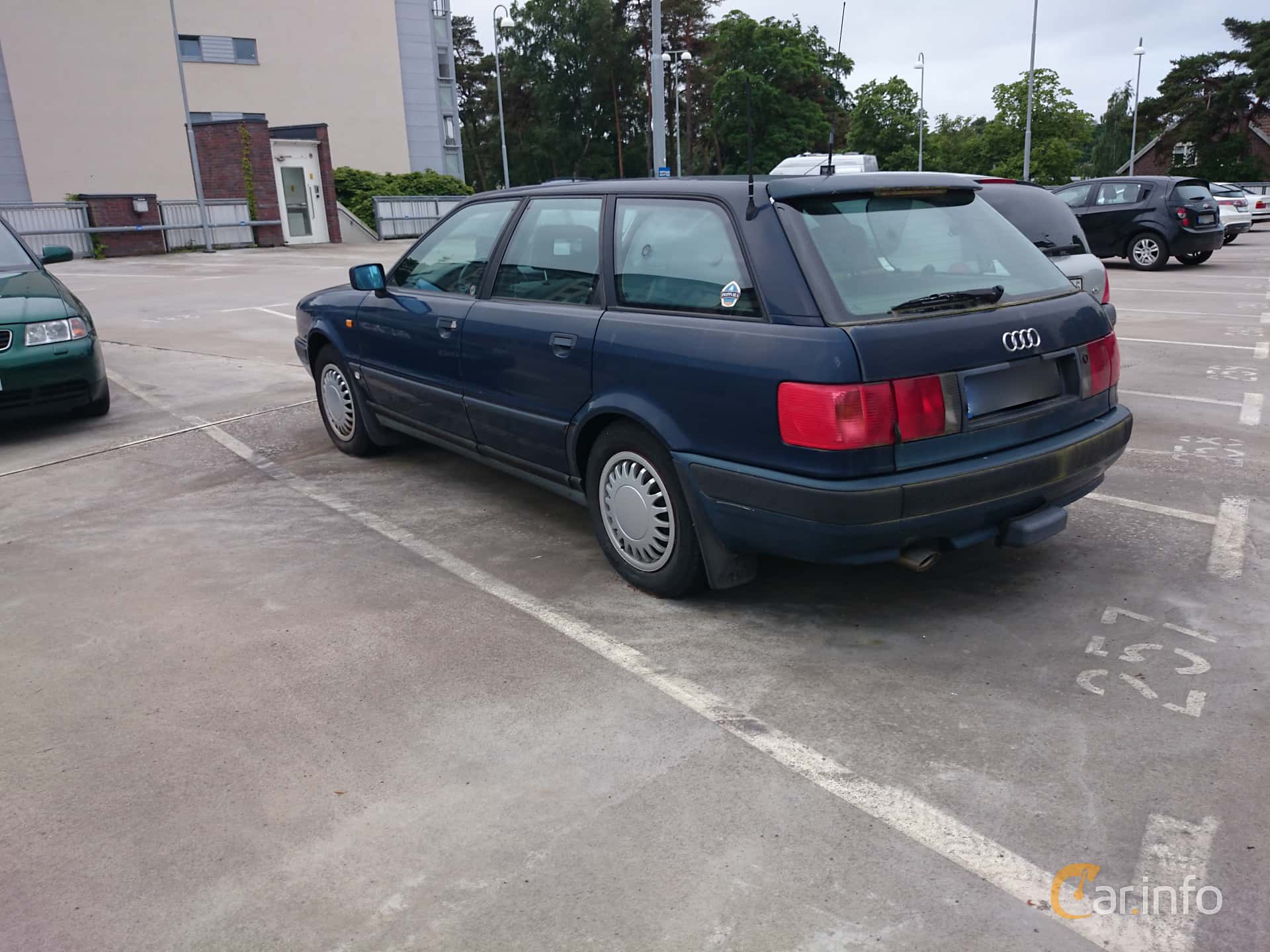 Audi 80 Avant generation B4 Facelift 2.3 E