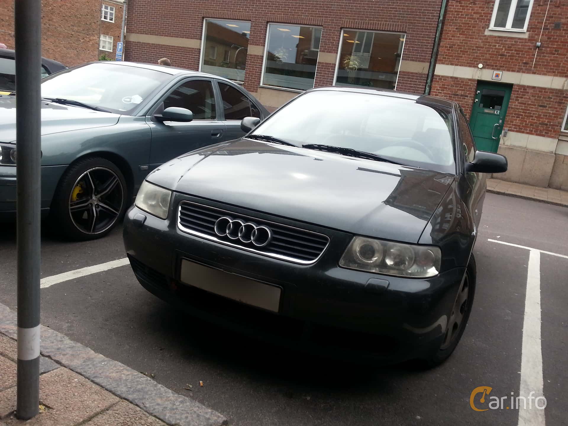 Audi A3 3-door 1.6 Manual, 102hp, 2001