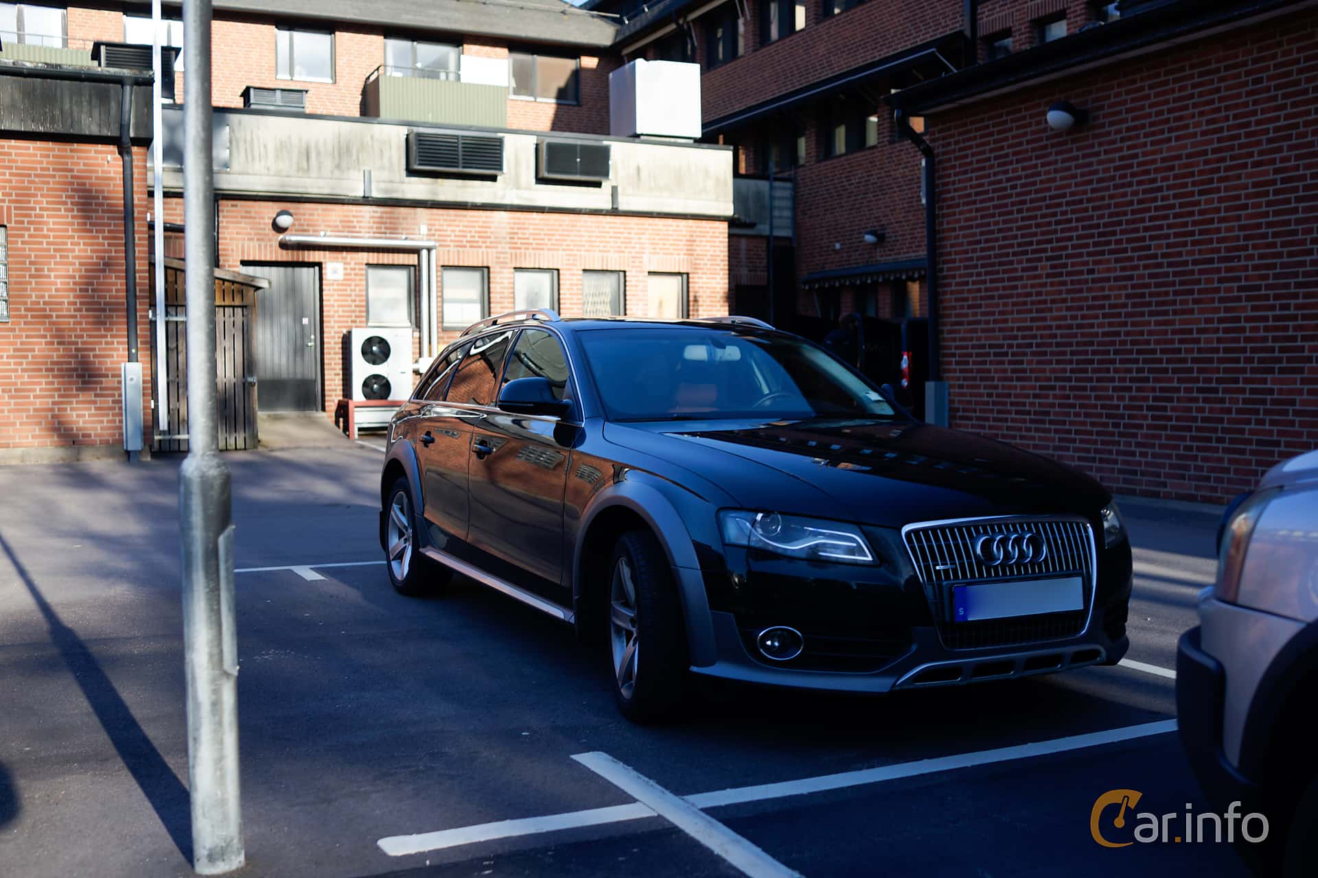 Audi A4 allroad quattro 3.0 TDI V6 DPF quattro S Tronic, 239hp, 2011