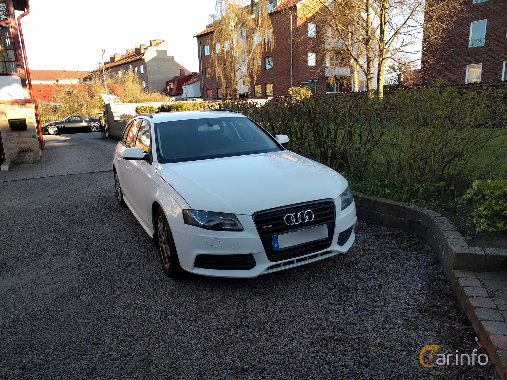 Audi A4 Avant 2.0 TDI DPF quattro Manual, 143hp, 2011