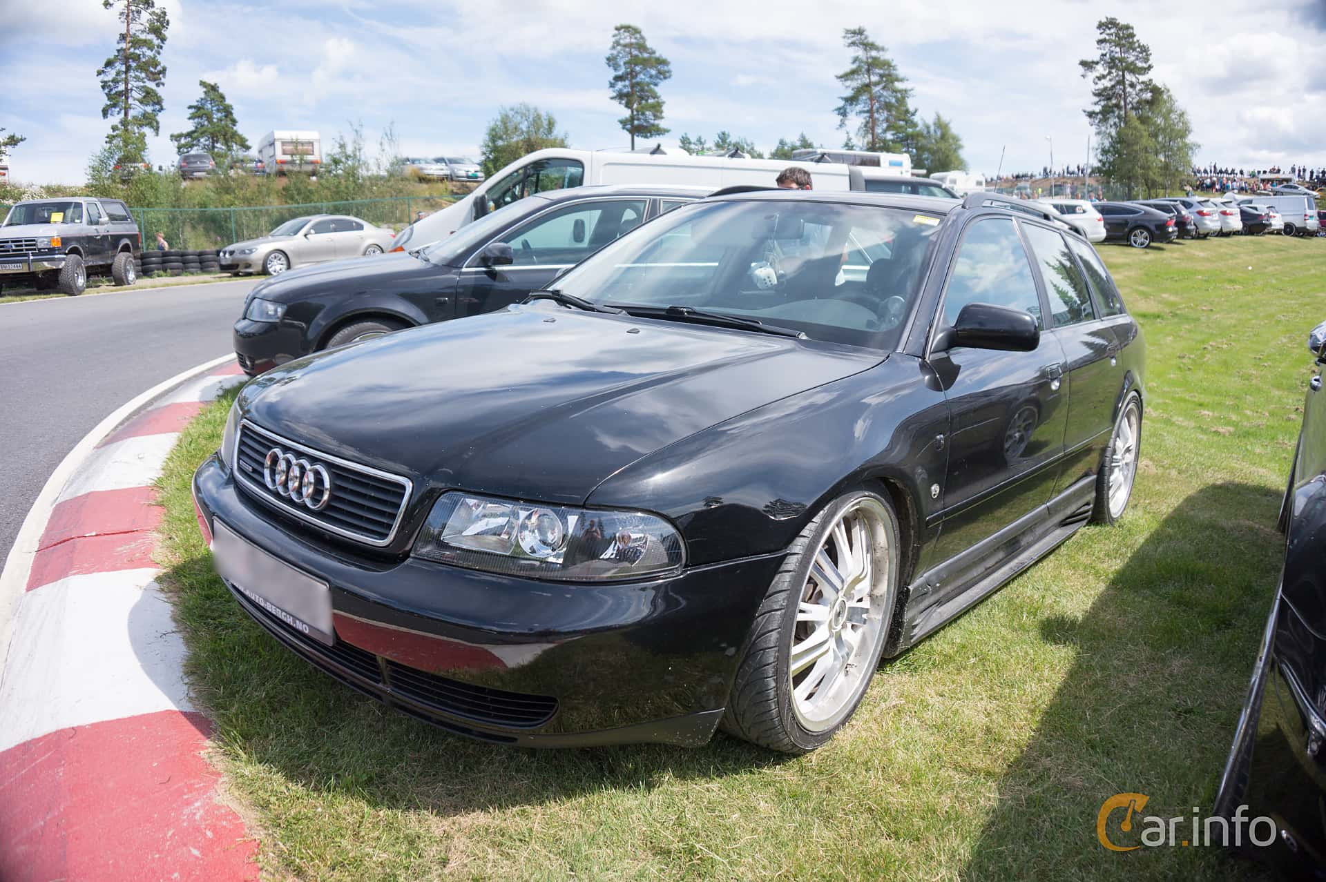 Audi A4 Avant 1.8 quattro Manual, 125hp, 1999